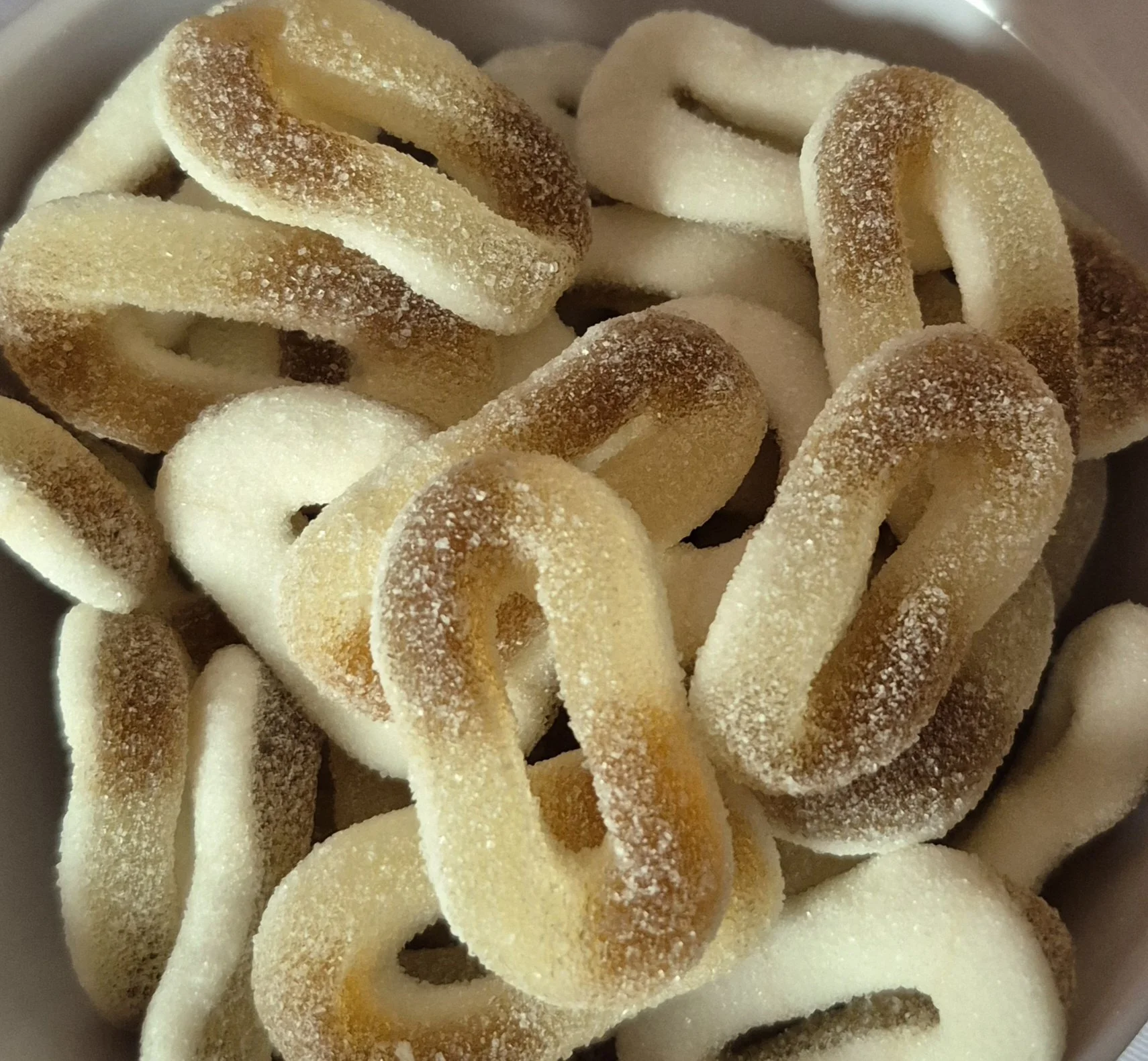 Sour cola rings