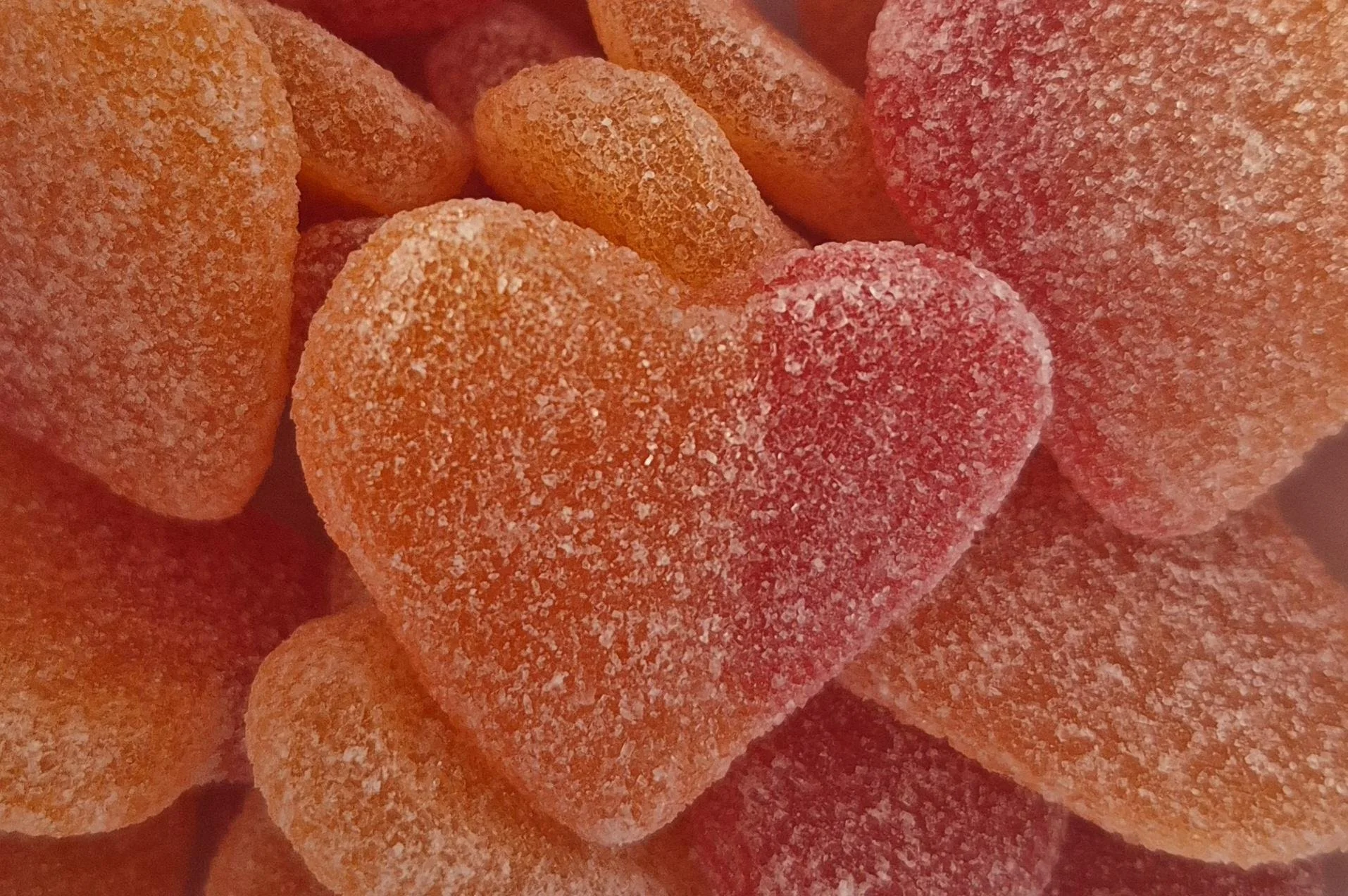 Fizzy peach hearts