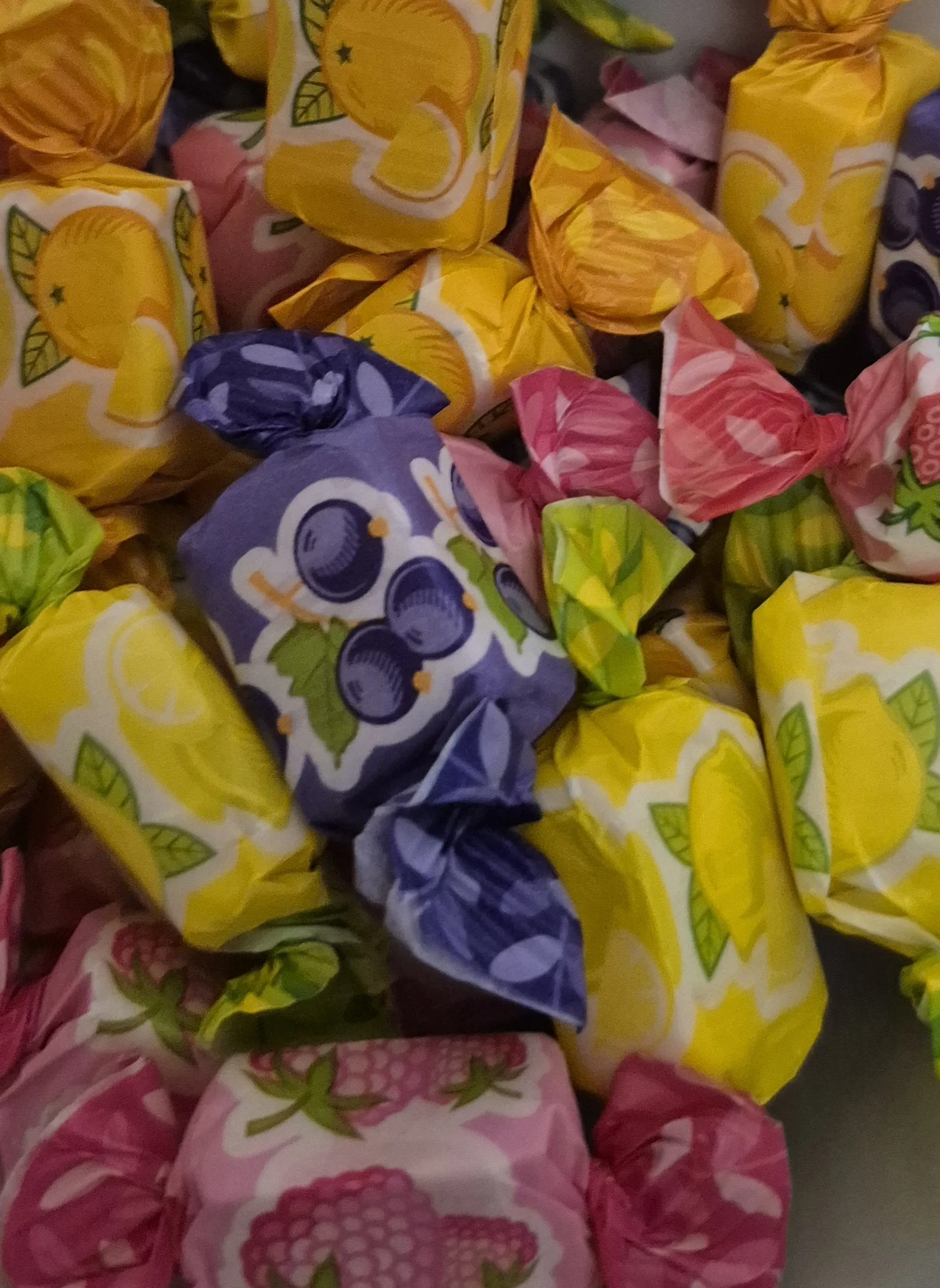 Fruit chews