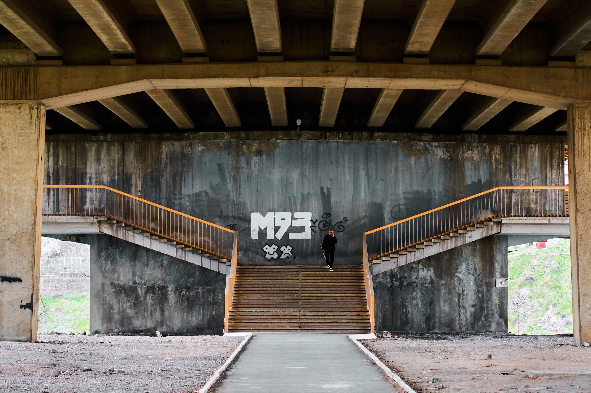 A7400569 : 1-125s : F2.8 : ISO 1000.jpg