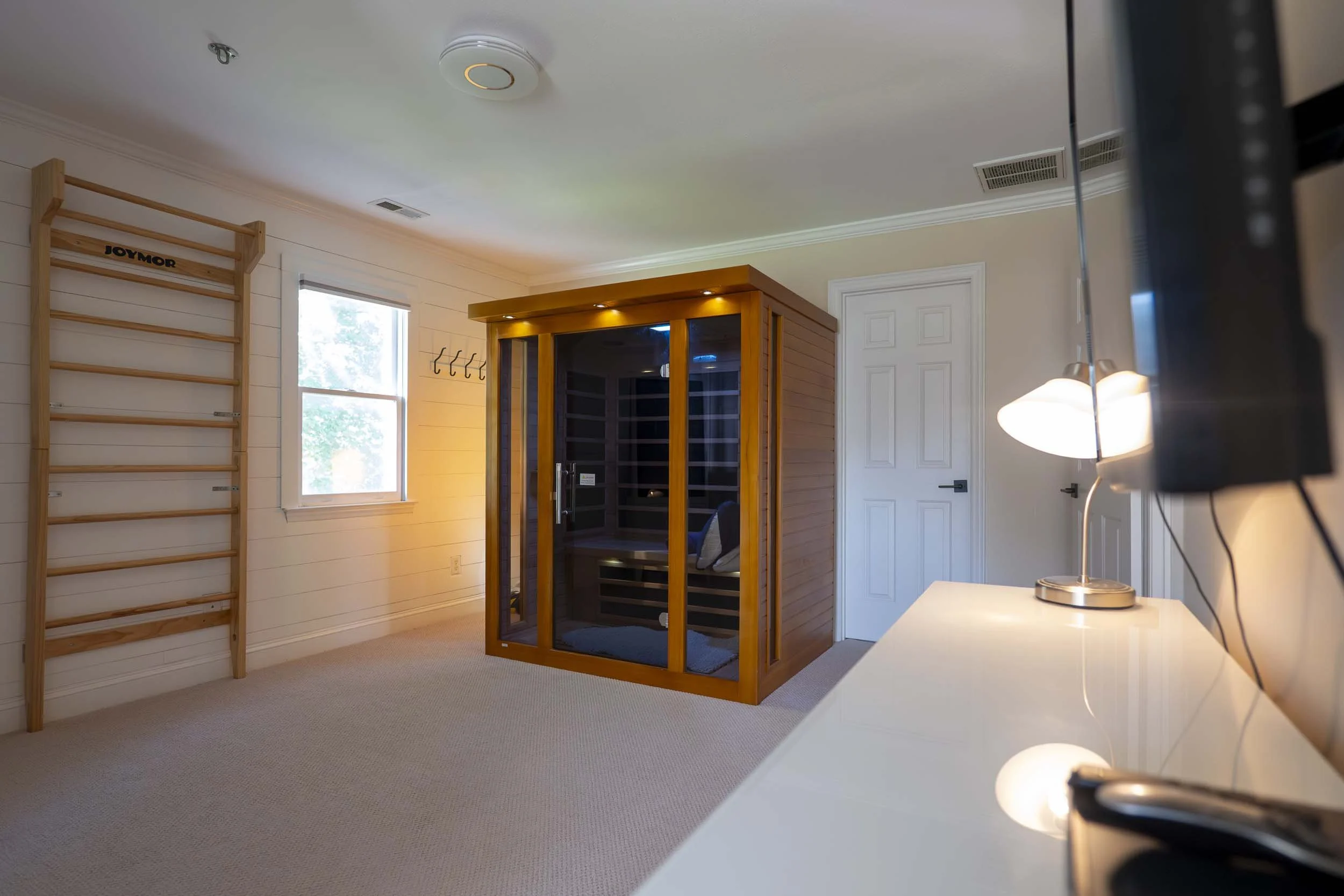 Bedroom-2b.jpg