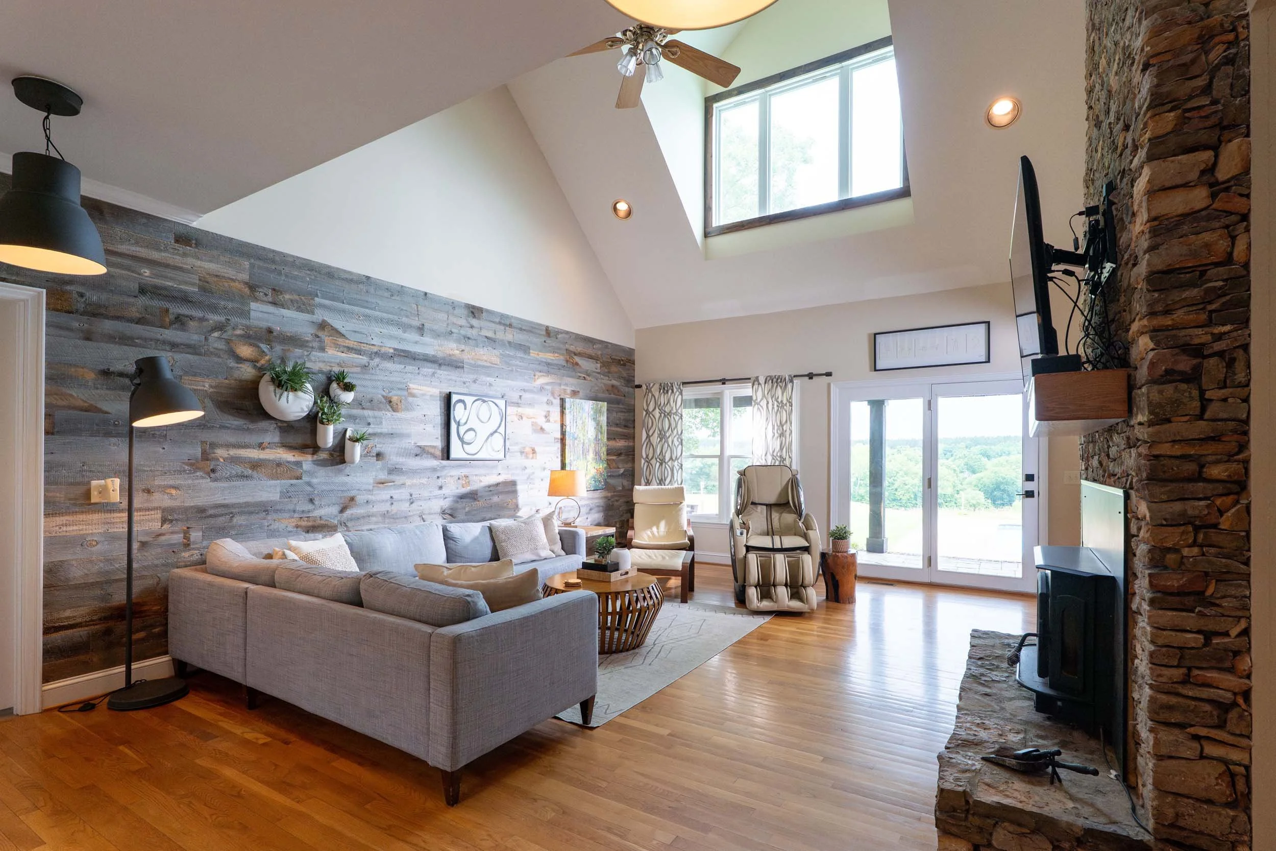 Living-Area-2.jpg