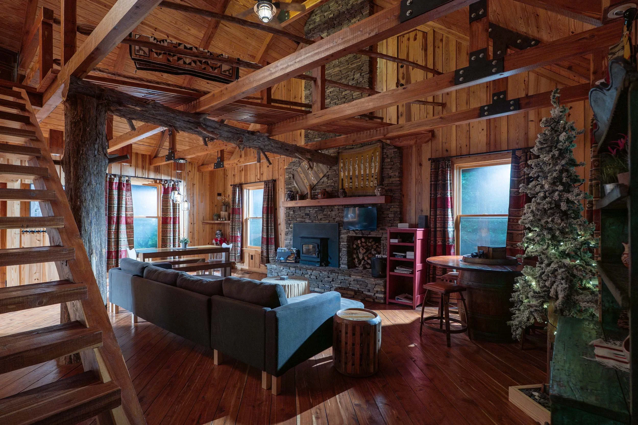 Cabin-LA-2.jpg
