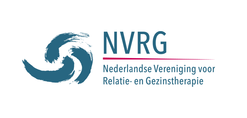 Logo van de Nederlandse Vereniging voor Relatie- en Gezinstherapie (NVRG) met een blauw spiraalachtig grafisch element en de naam in blauwe en zwarte letters.
