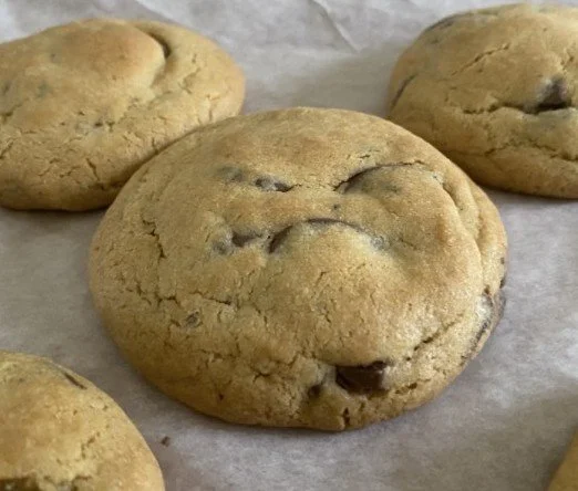 Signature Chocolate Chip Cookie