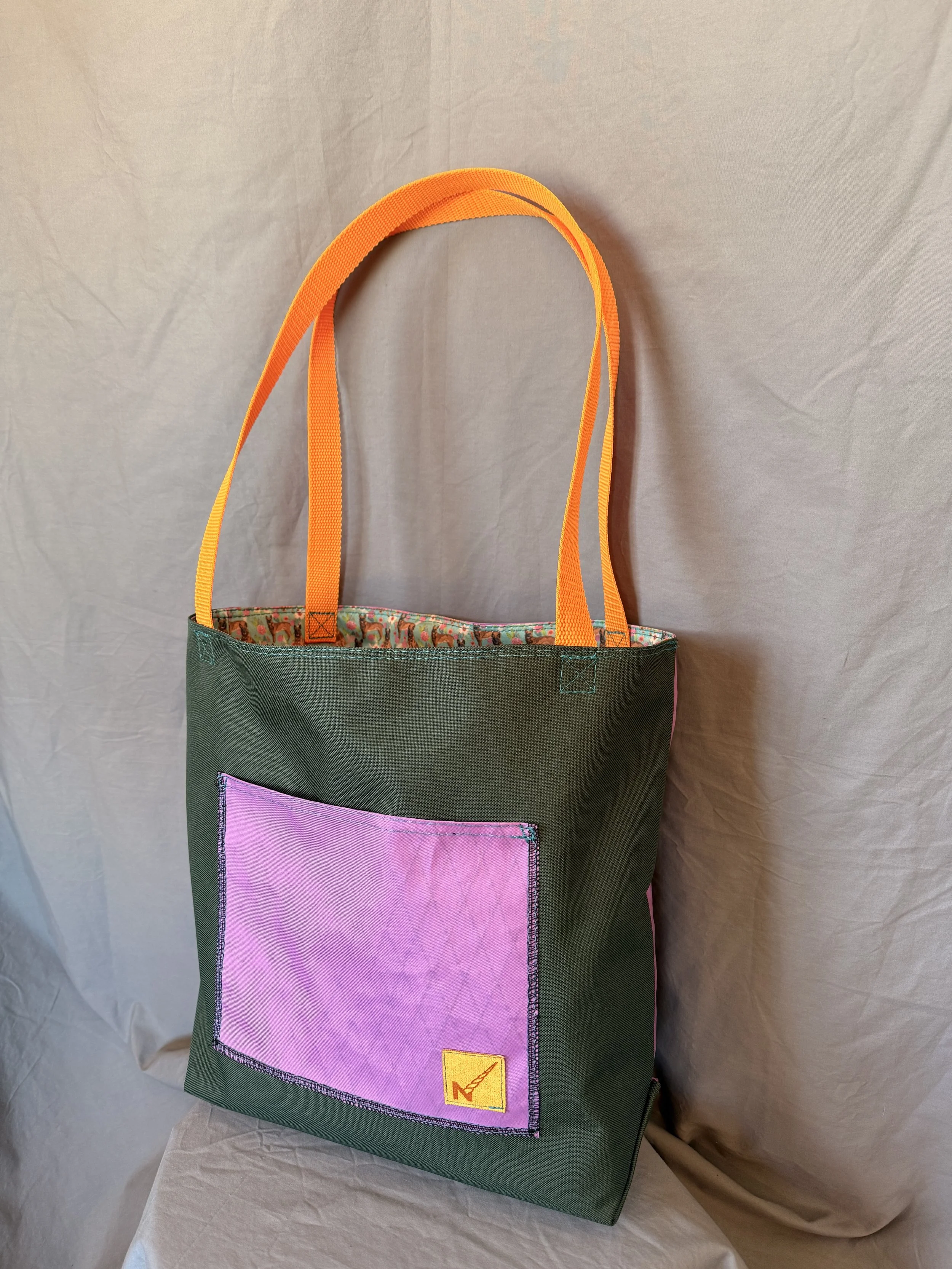 4_Tote - front.JPG