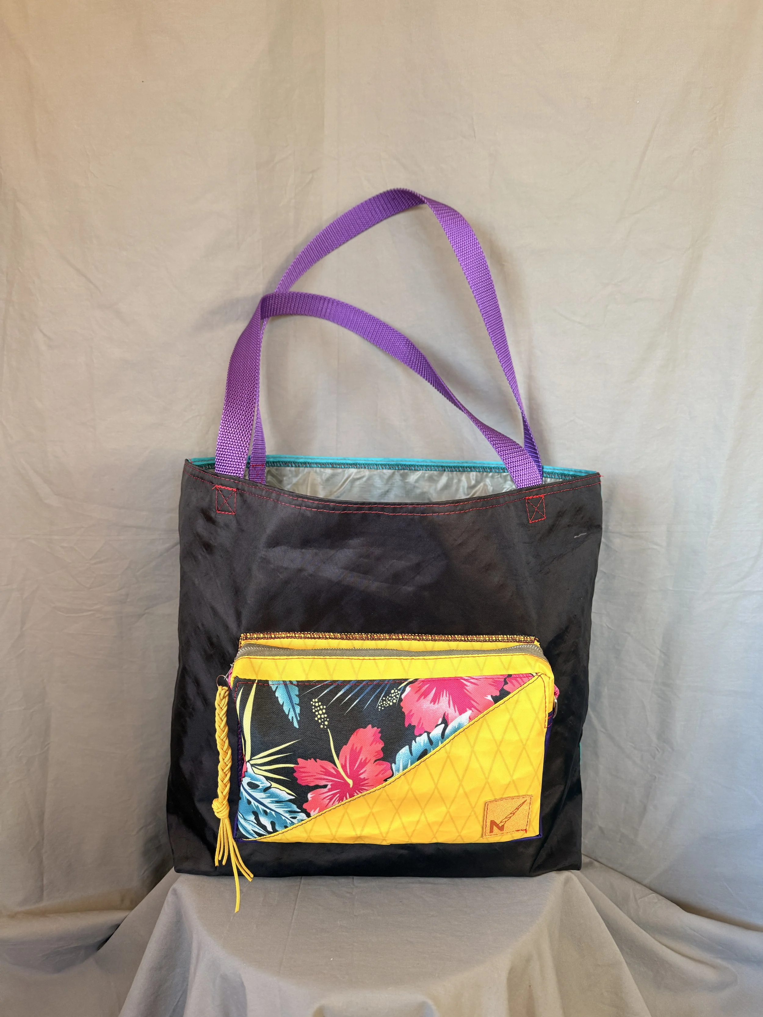 2_Tote pouch - front.JPG