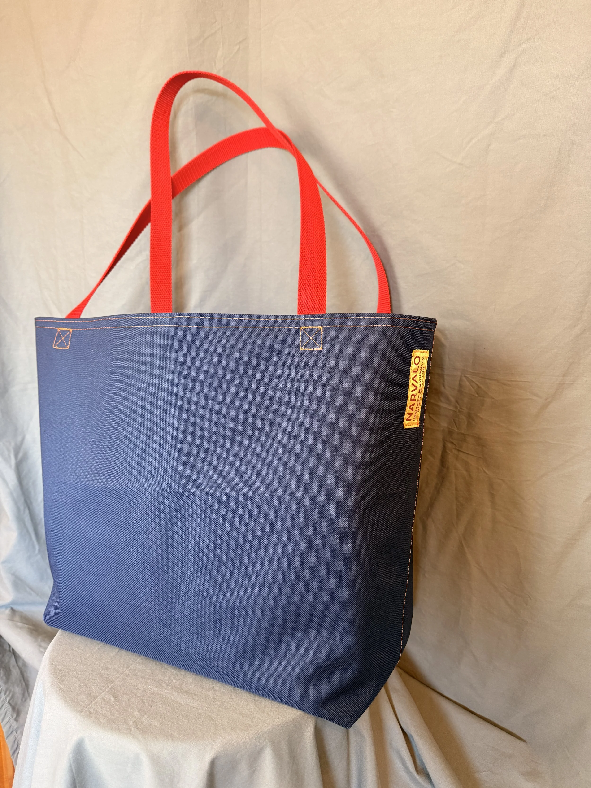 7_Tote - back.JPG