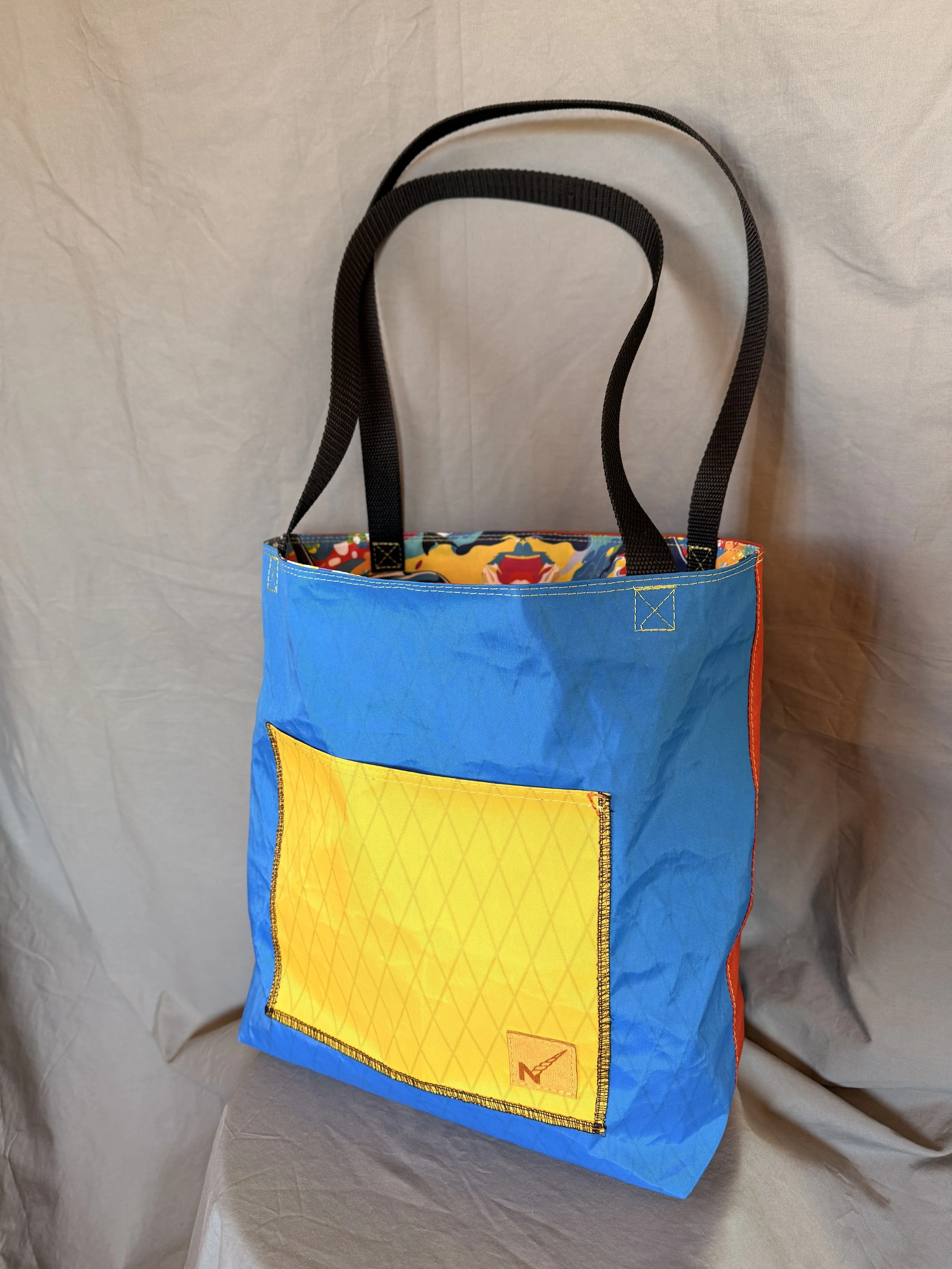 5_Tote - front.JPG