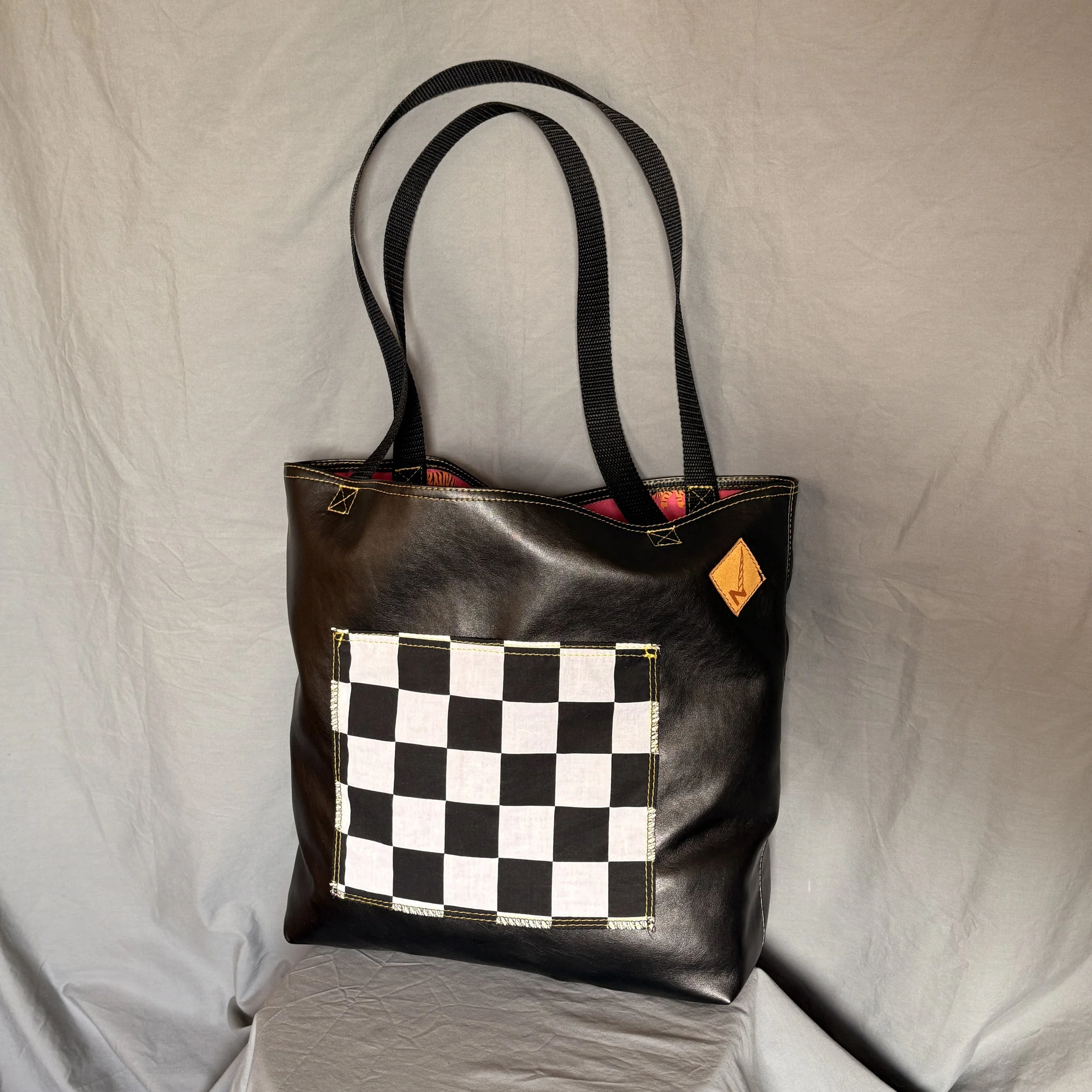 9_Tote - front.JPG