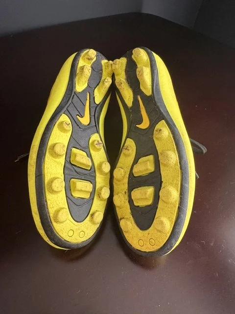 02: Little Kids - Nike HyperVenom Size 1.5