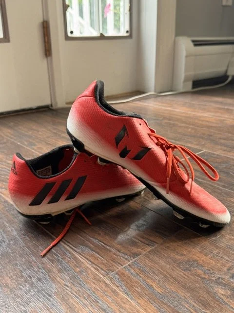 08: Mens - Adidas - Red - Size: 5