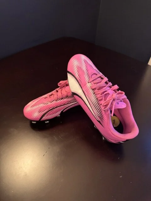12: Little Girls Soccer Cleats - Nike - Pink/White/Black - Size 13