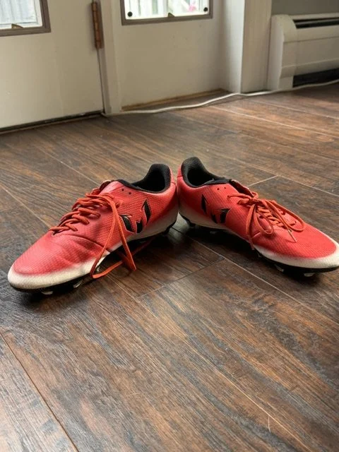 08: Mens - Adidas - Red - Size: 5