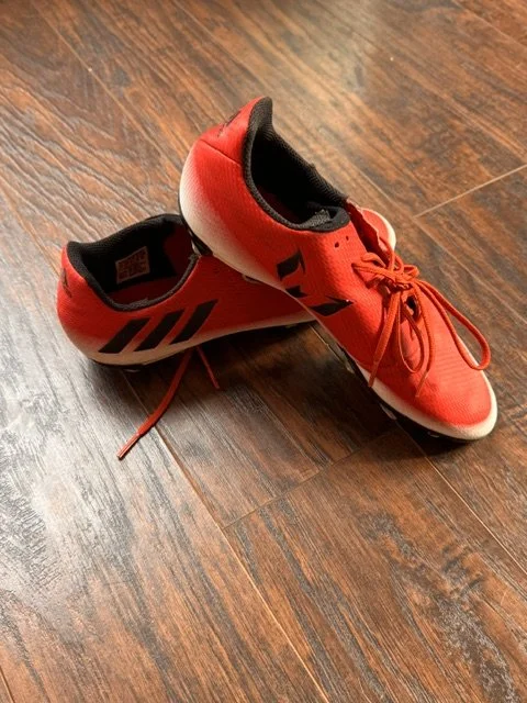 08: Mens - Adidas - Red - Size: 5