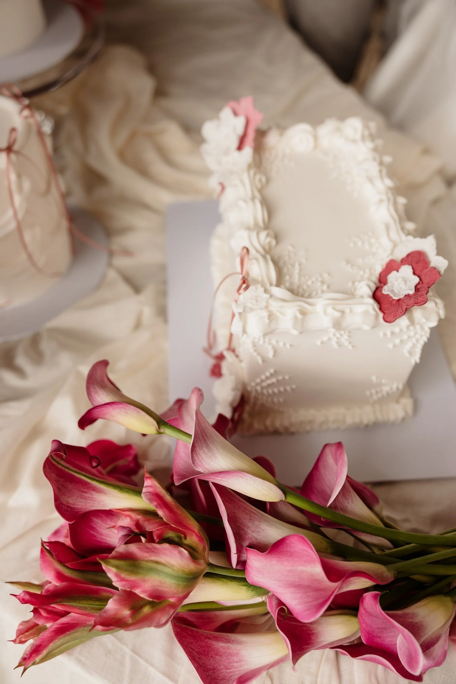 Vintage-Square-Rectangle-Wedding-Cake-Piping-Kent-Wedding-Cake-Broome-park-olive-&-mac-1.jpeg