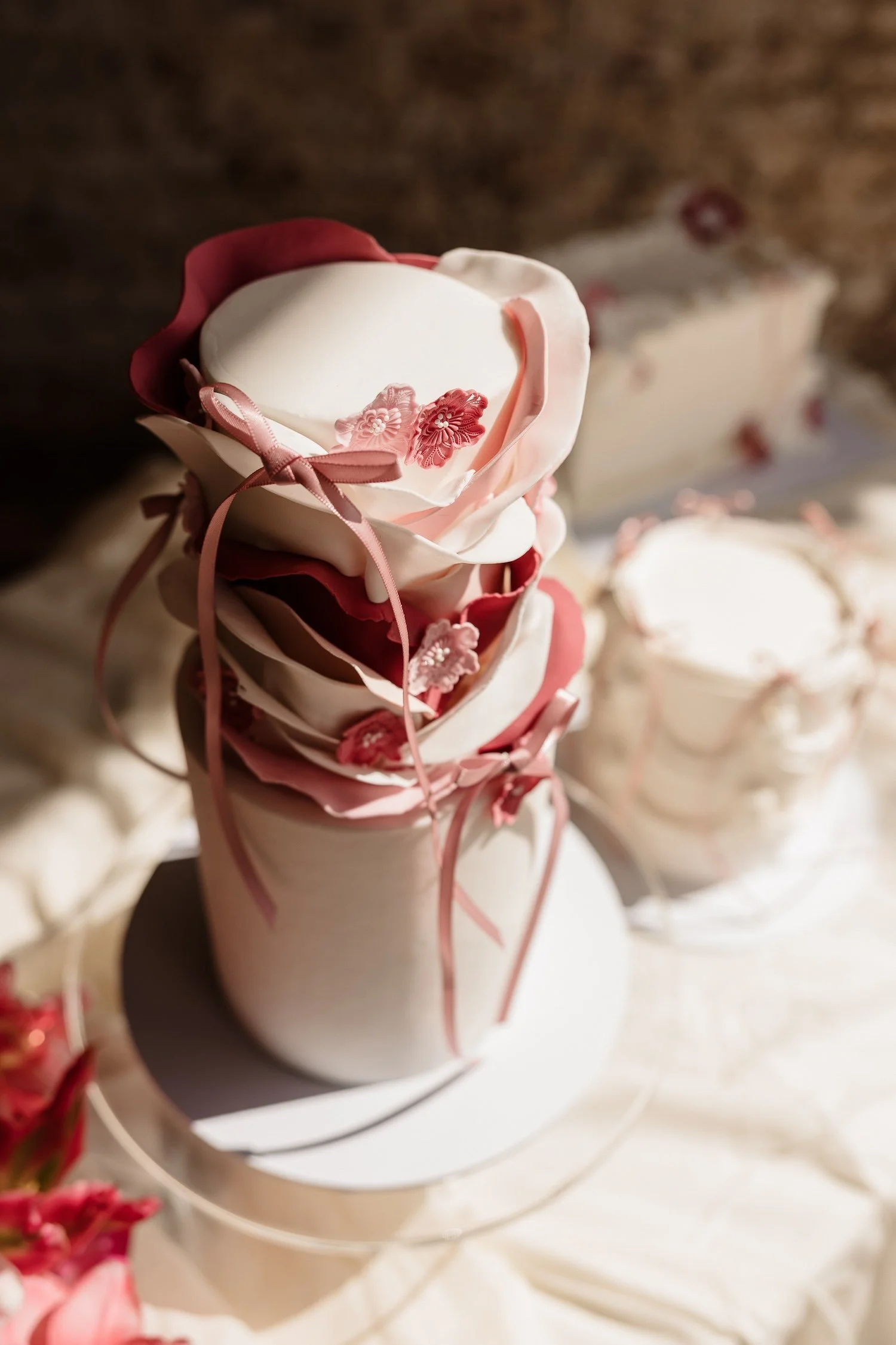 ruffle-cake-kent-wedding-cake-broome-park-olive-&-mac-14.jpeg