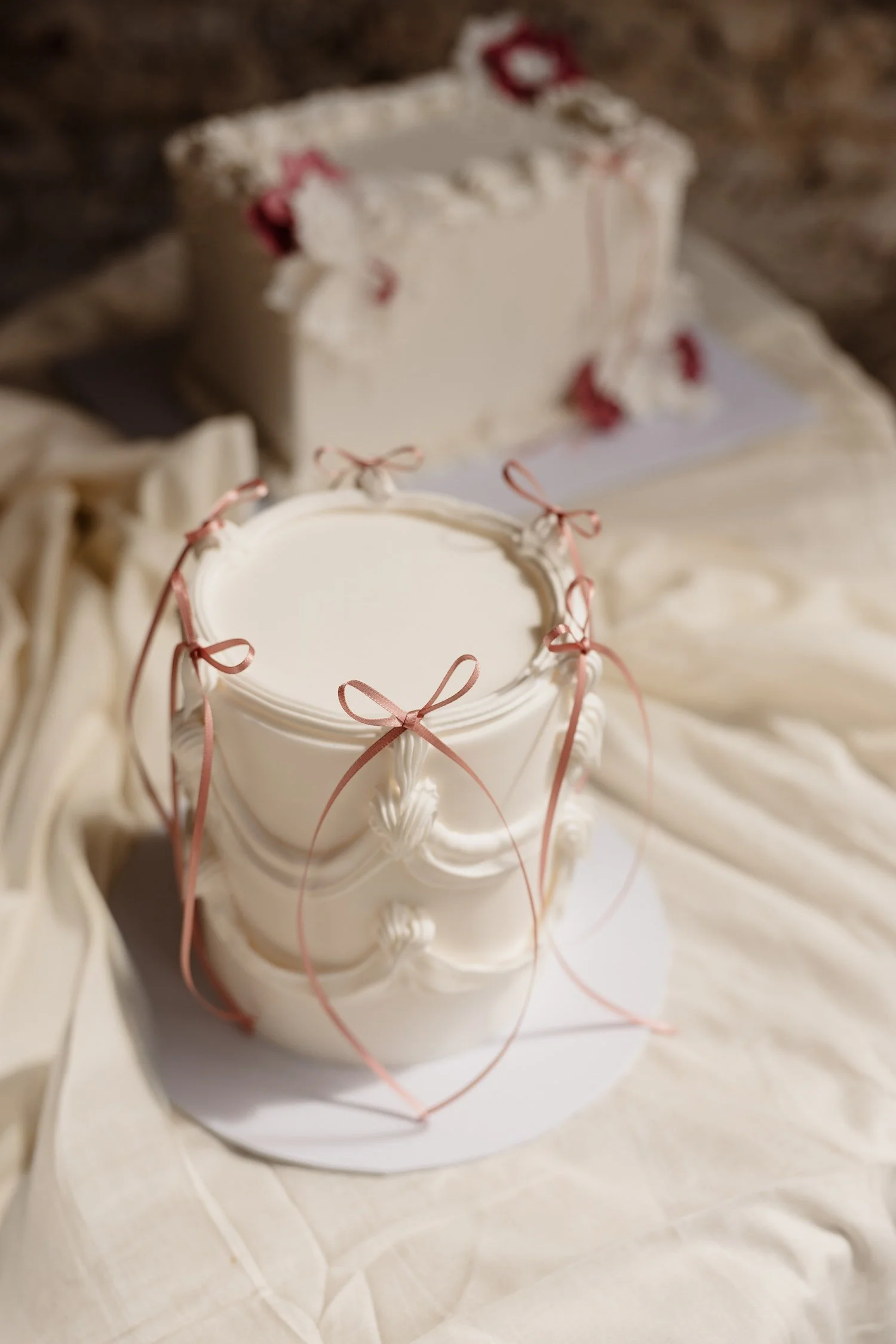 Vintage-Wedding-Cake-Piping-Kent-Wedding-Cake-Broome-park-olive-&-mac-1.jpeg