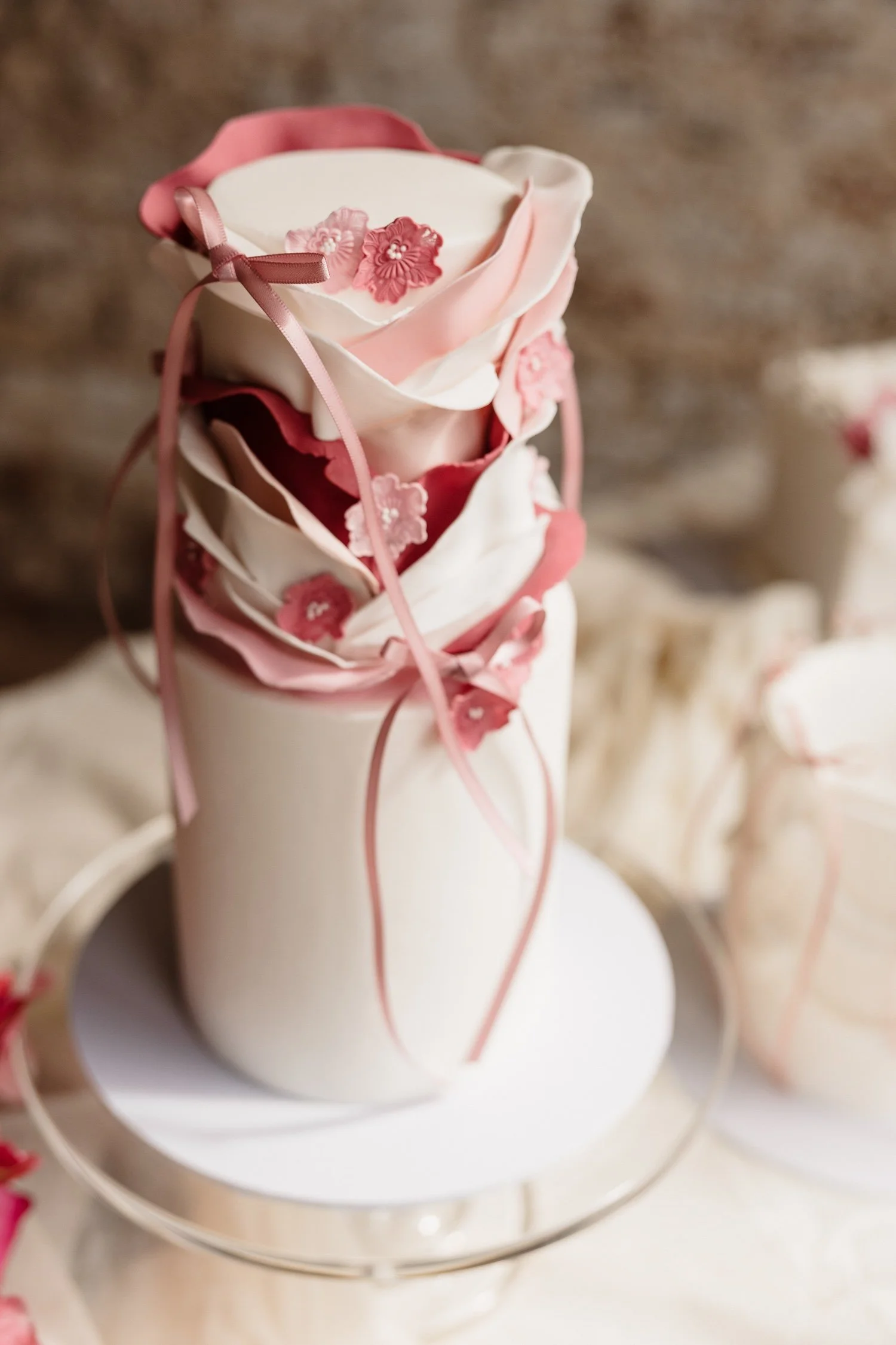 ruffle-cake-kent-wedding-cake-broome-park-olive-&-mac-13.jpeg
