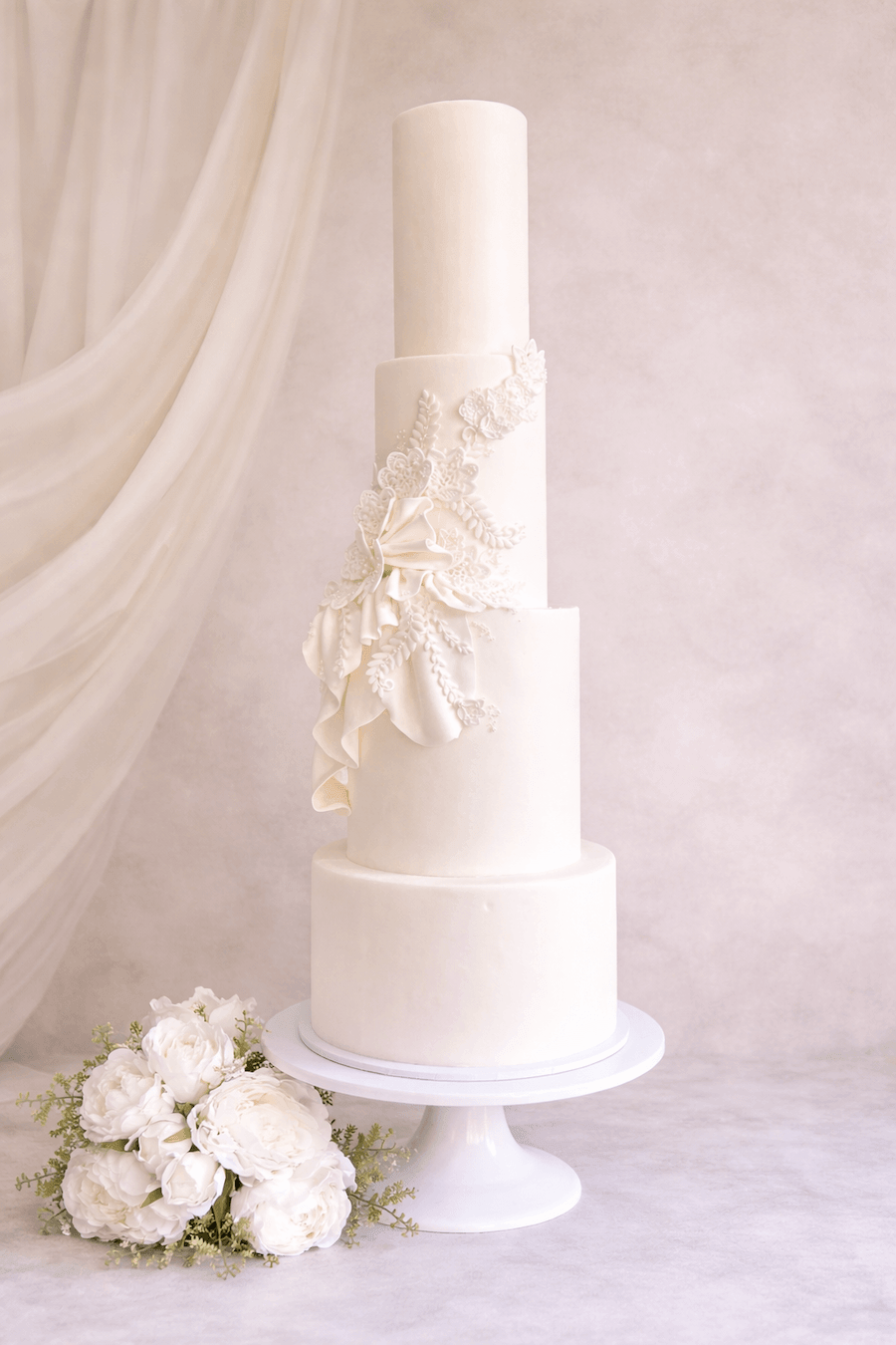 Elegant-Wedding-Cake-Kent-1.png