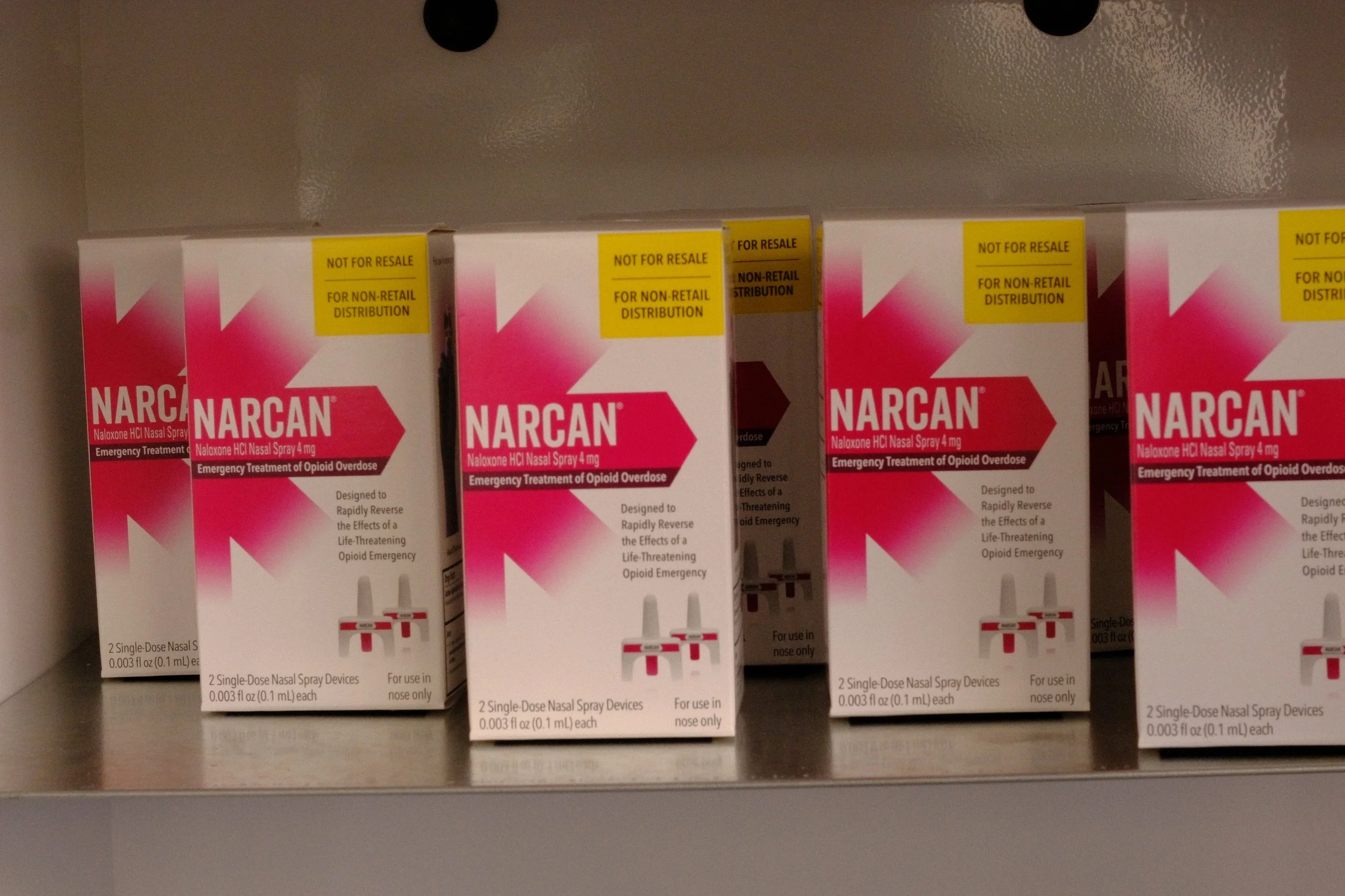 Pomona Valley Hospital Medical Center provides free Narcan in the ER