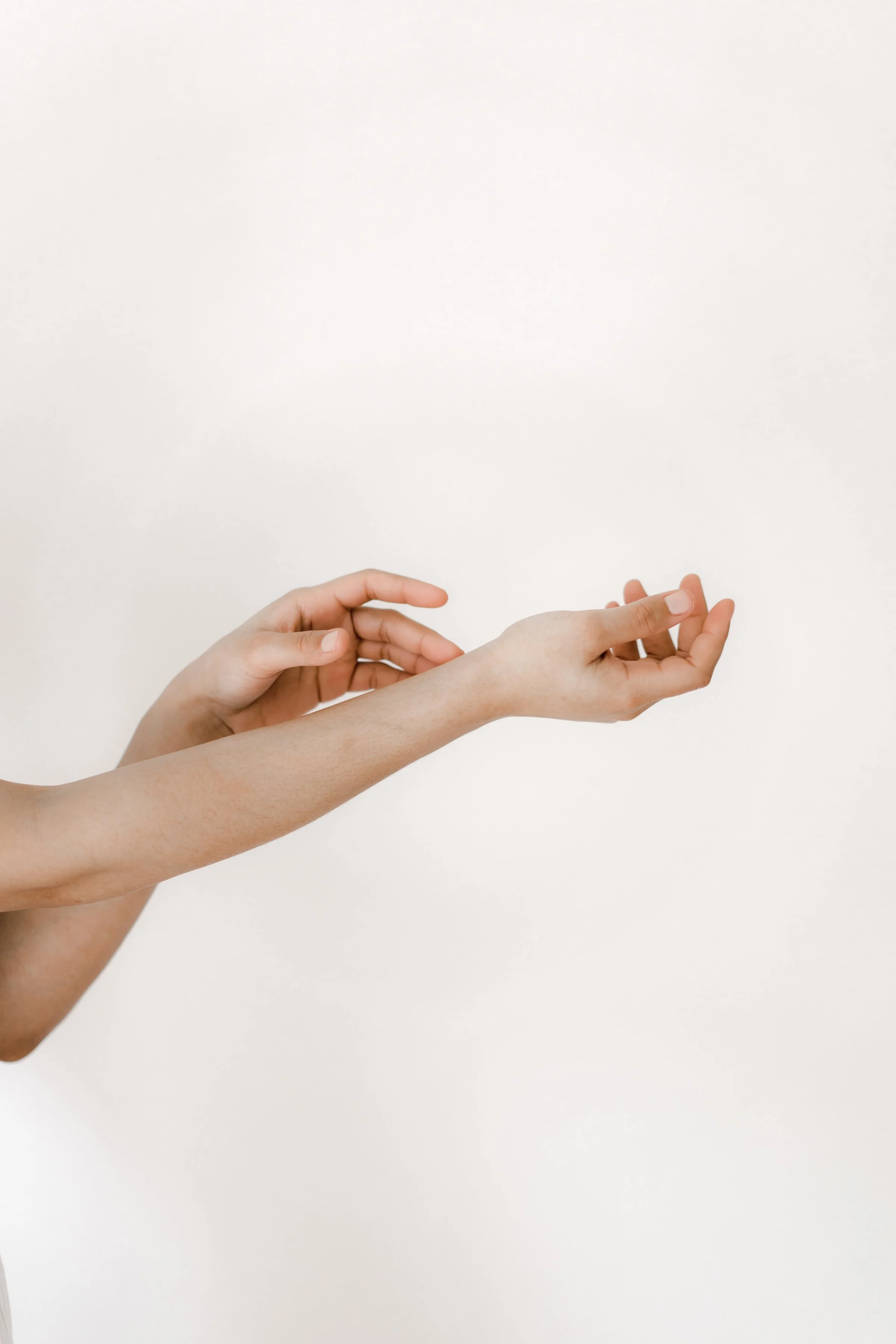 EP 225: Skin stuff, food restriction and the stress-skin connection