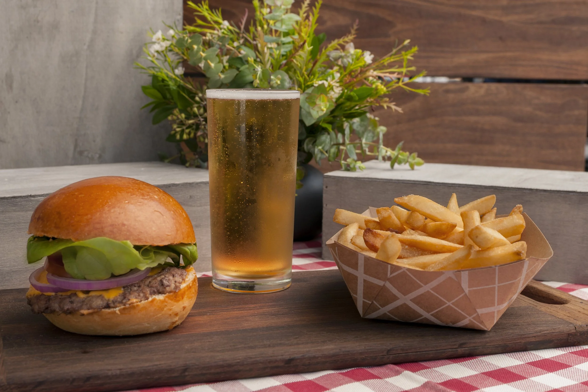 _DSC6496 Big & Juicy.jpg