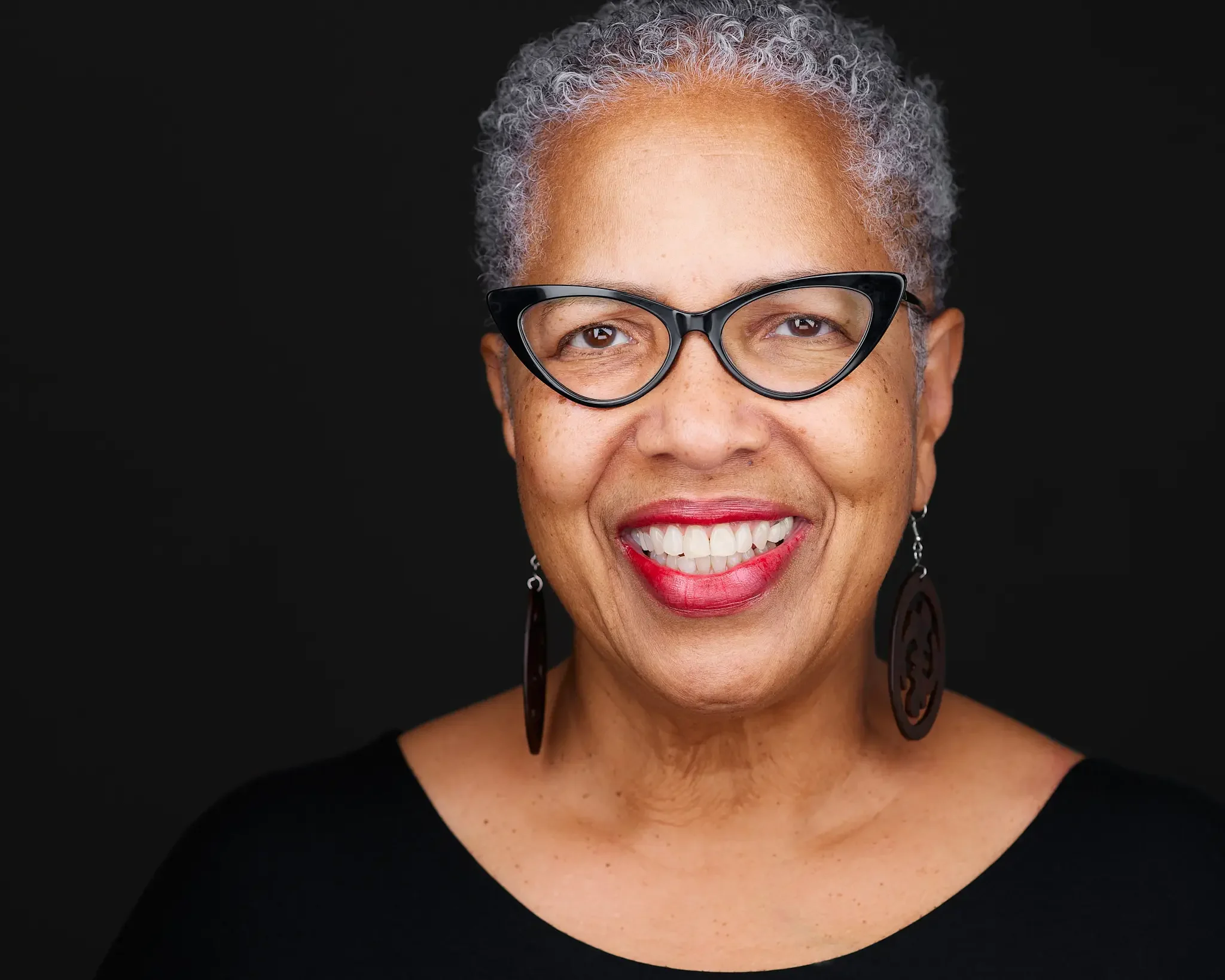 chicago business women with a genuine smile 