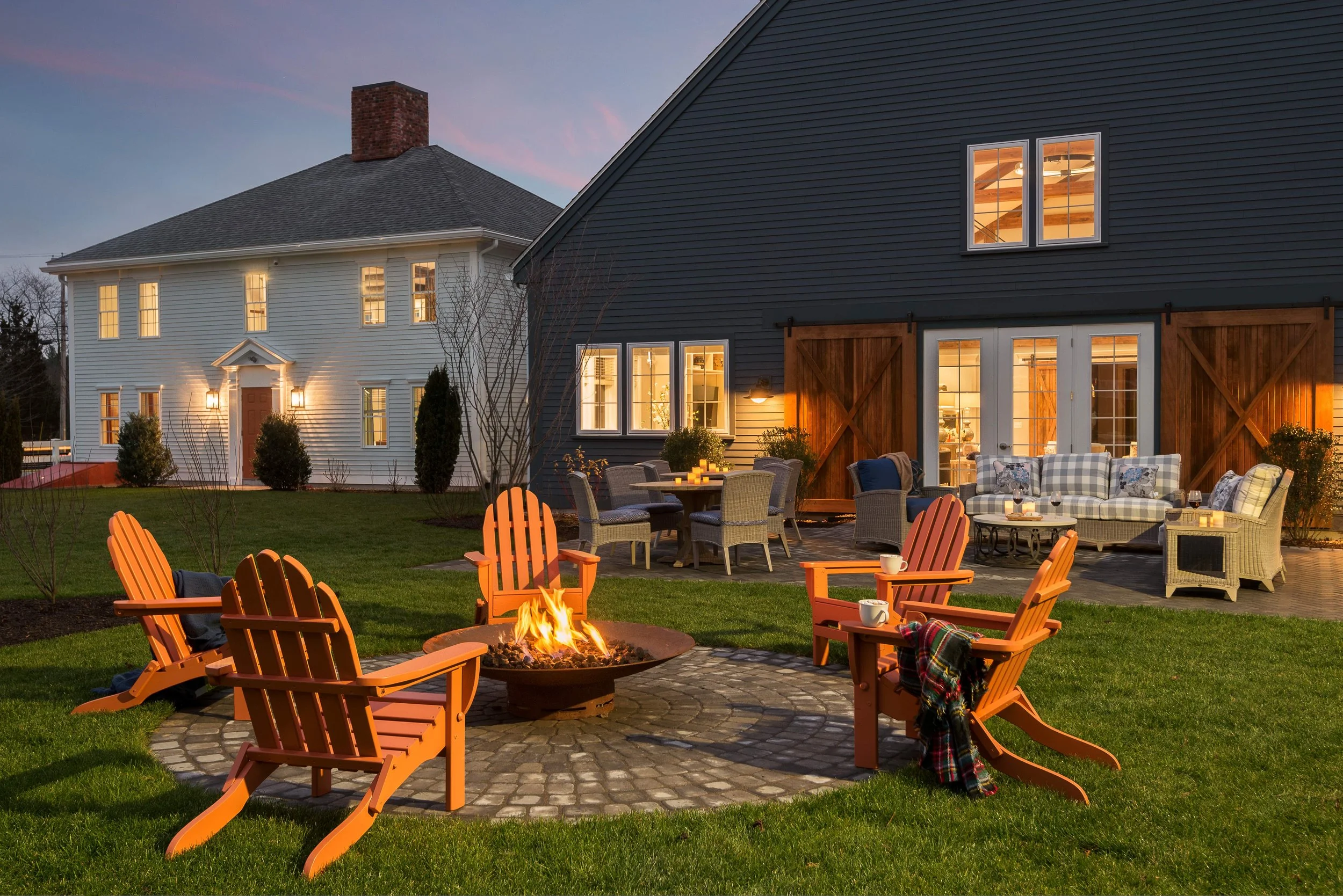 E A S T  M A I N  -  H I S T O R I C  