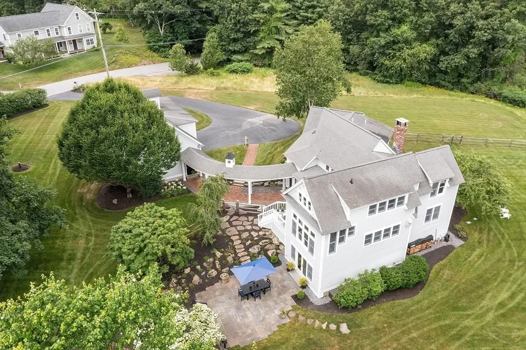 An image of the Float House.