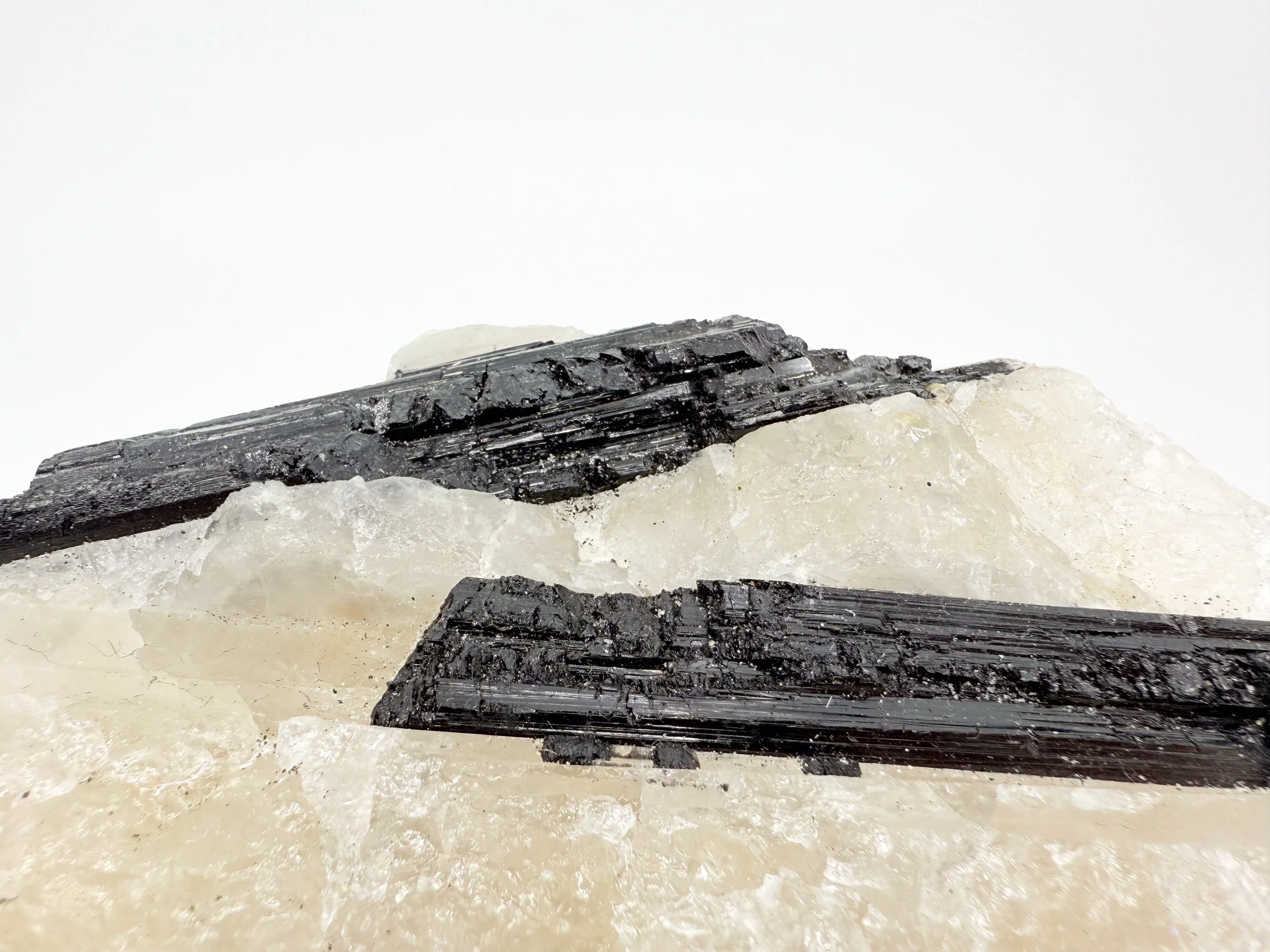 QUARTZ _ MIN00058E.jpg