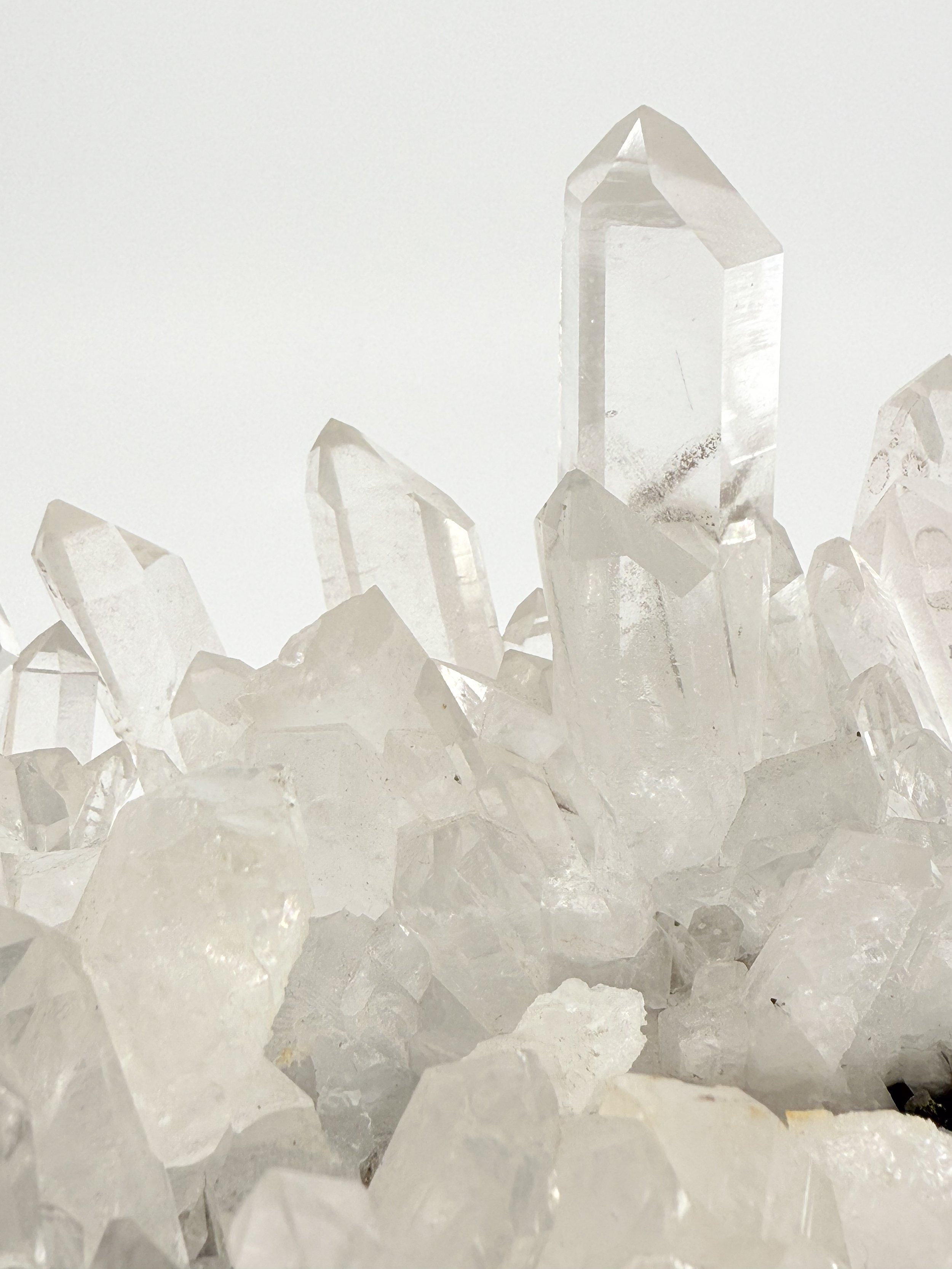 QUARTZ _ MIN00022D.jpg
