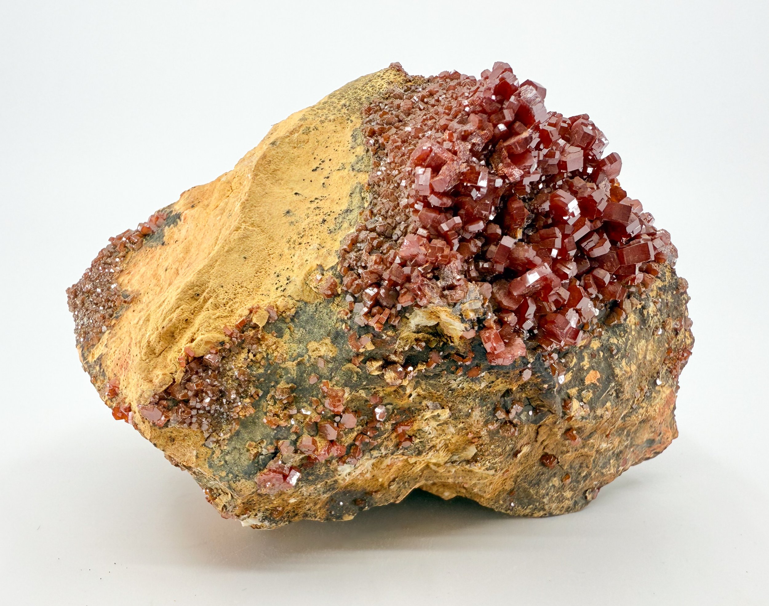VANADINITE _ MIN00042A.jpg