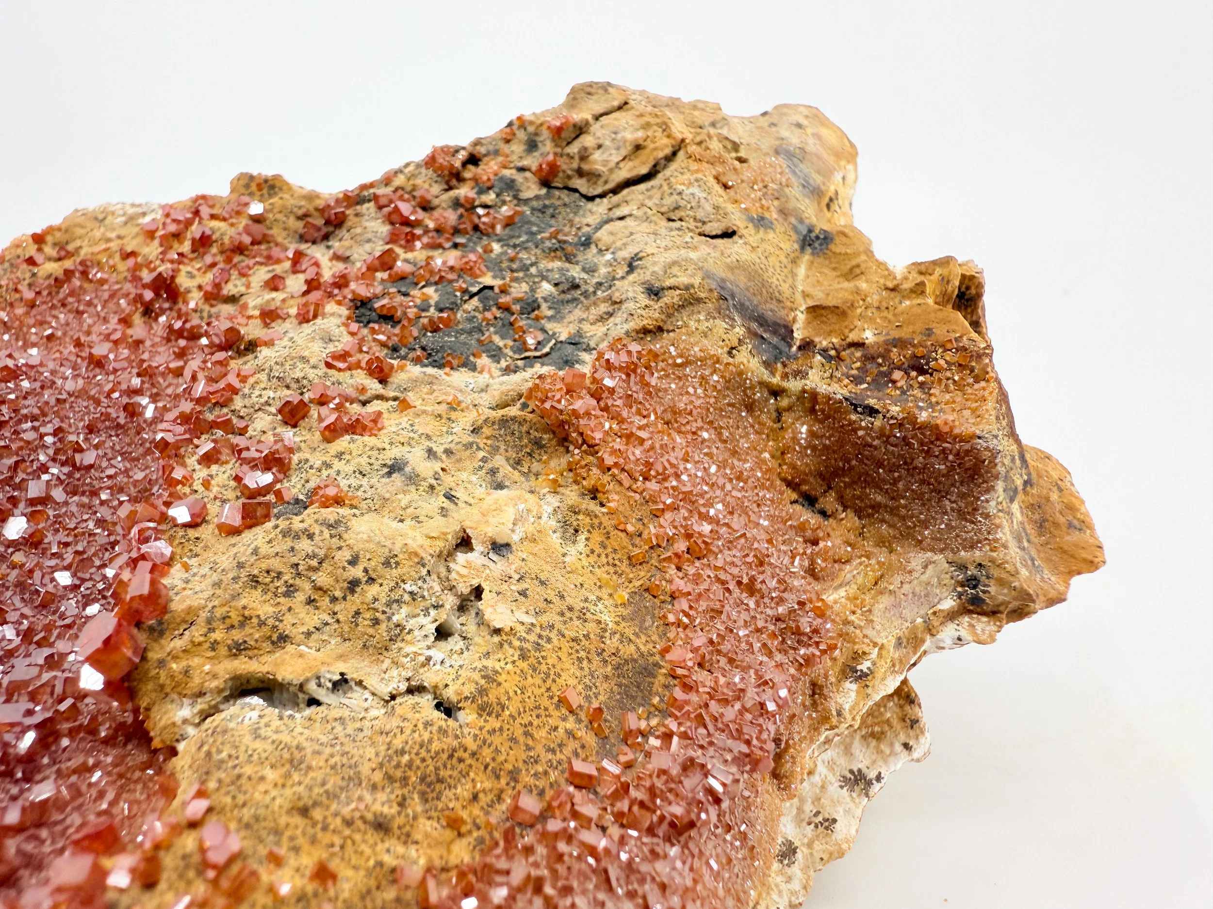 VANADINITE _ MIN00034E.jpg