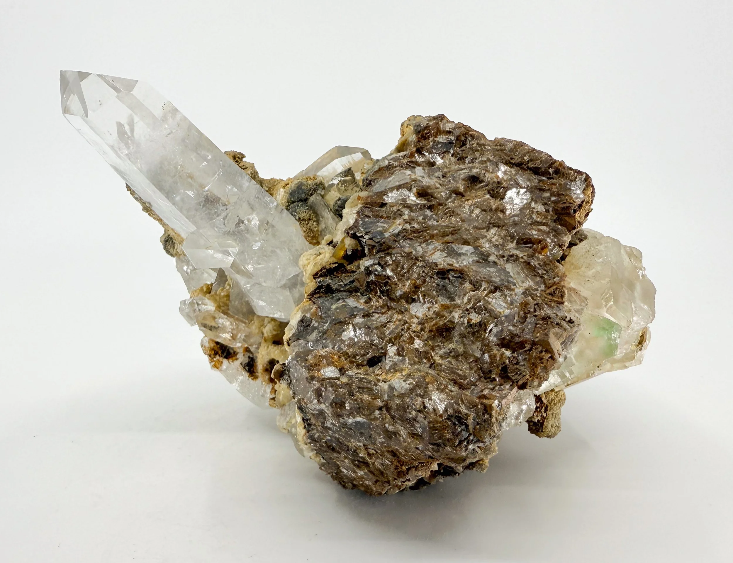 QUARTZ _ MIN00017A.jpg