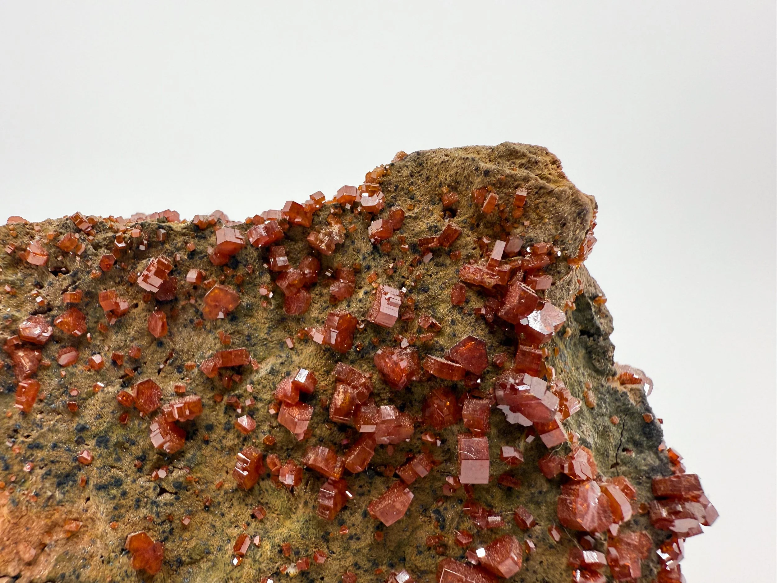 VANADINITE _ MIN00003F.jpg
