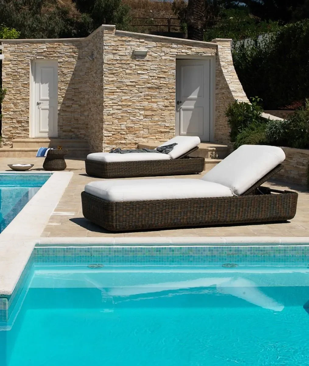 Agora Sunlounger