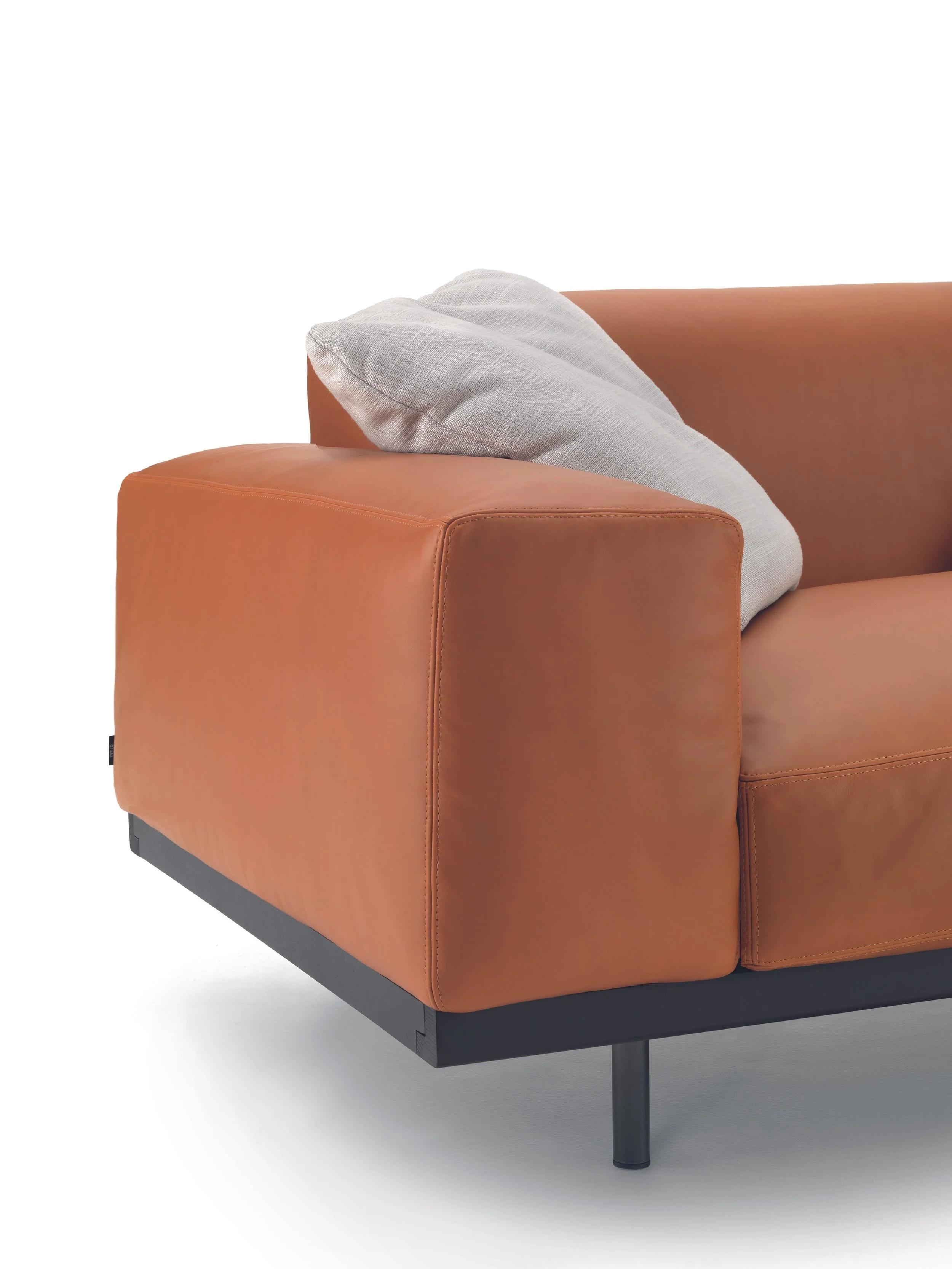 arflex-Naviglio design Umberto Asnago 6.jpg