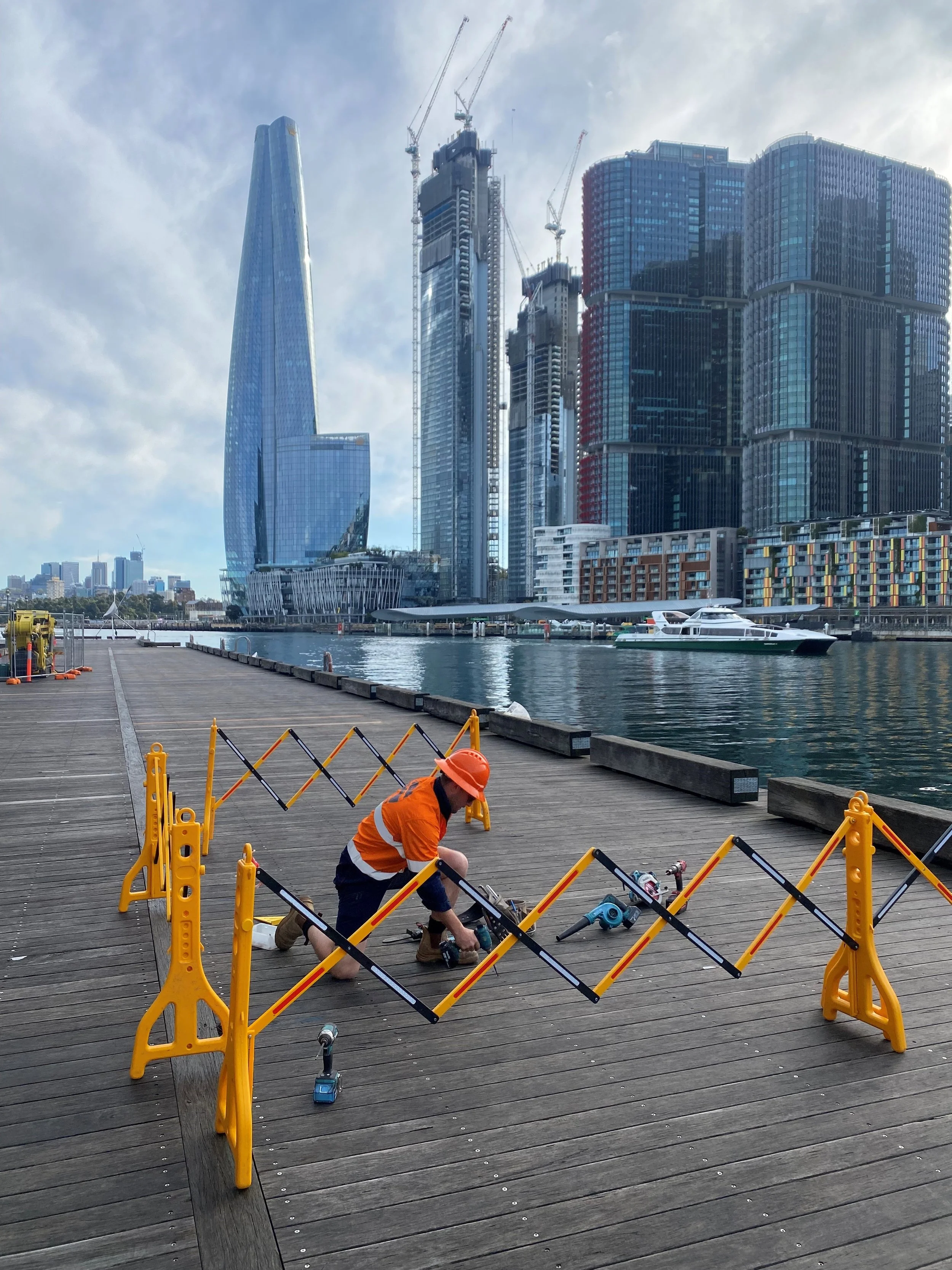 SYDNEY WHARF APARTMENTS - DECKING WORKS.jpg