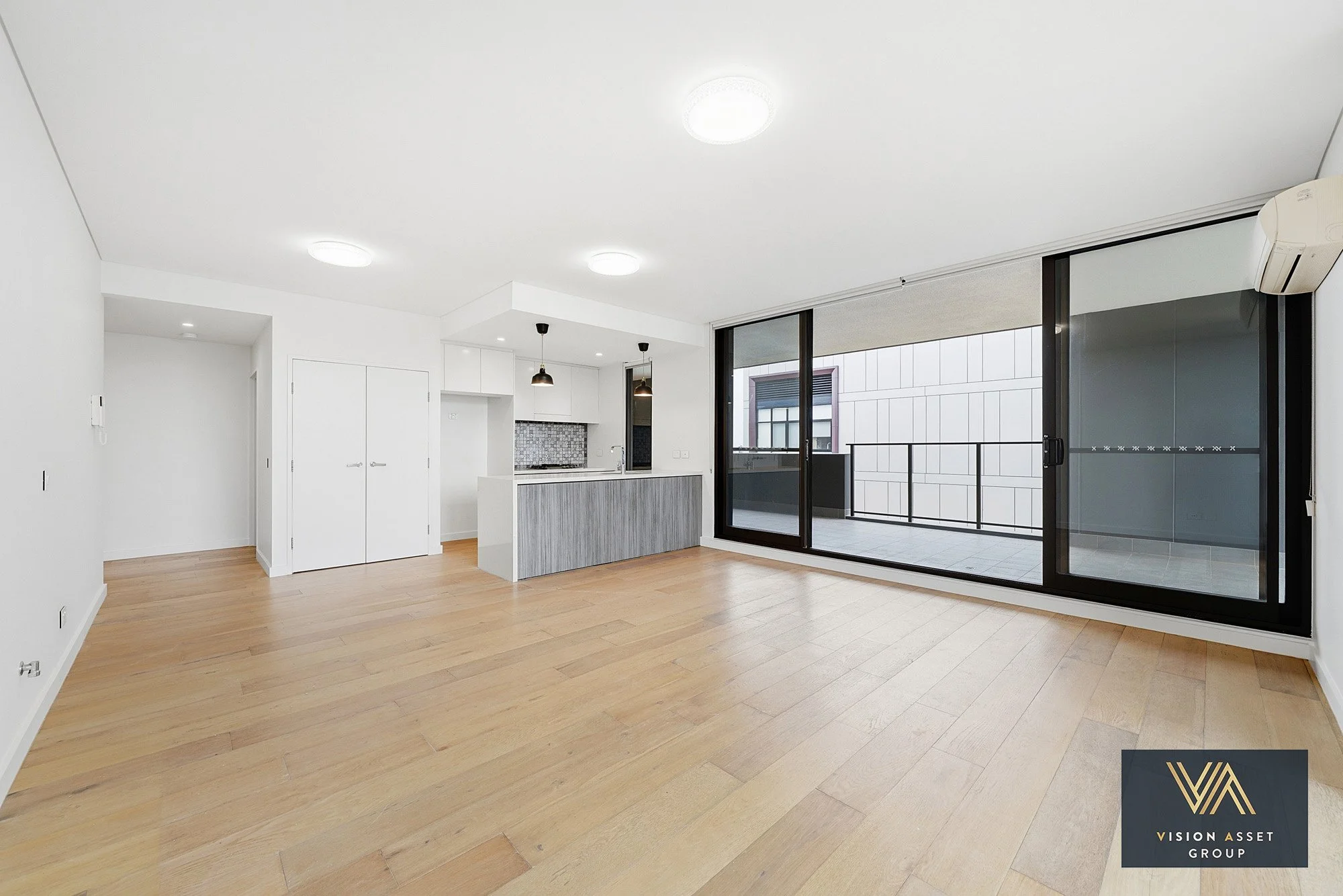 (For web) 804-19 Verona Drive, Wentworth Point_03.jpg