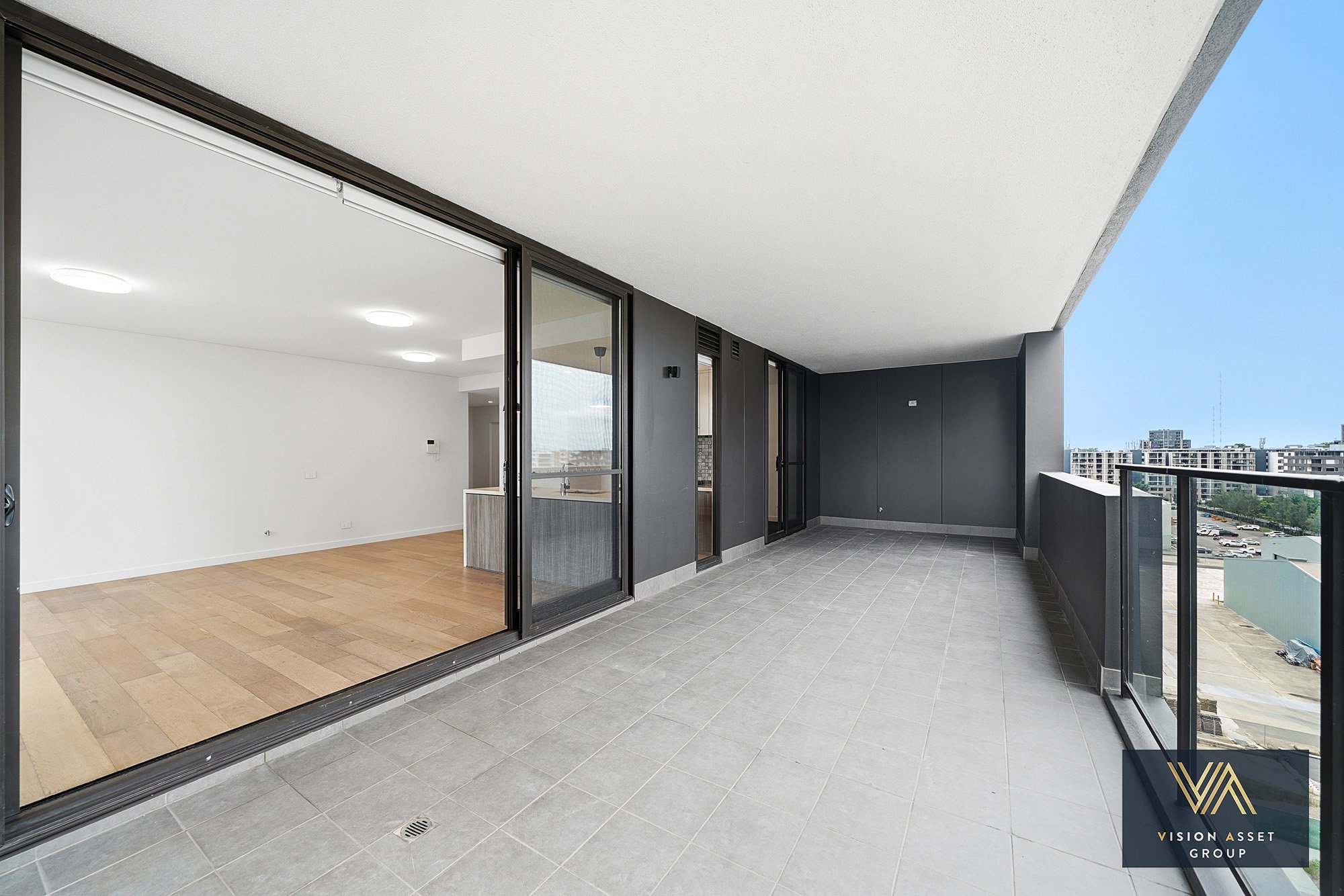 (For web) 804-19 Verona Drive, Wentworth Point_07.jpg