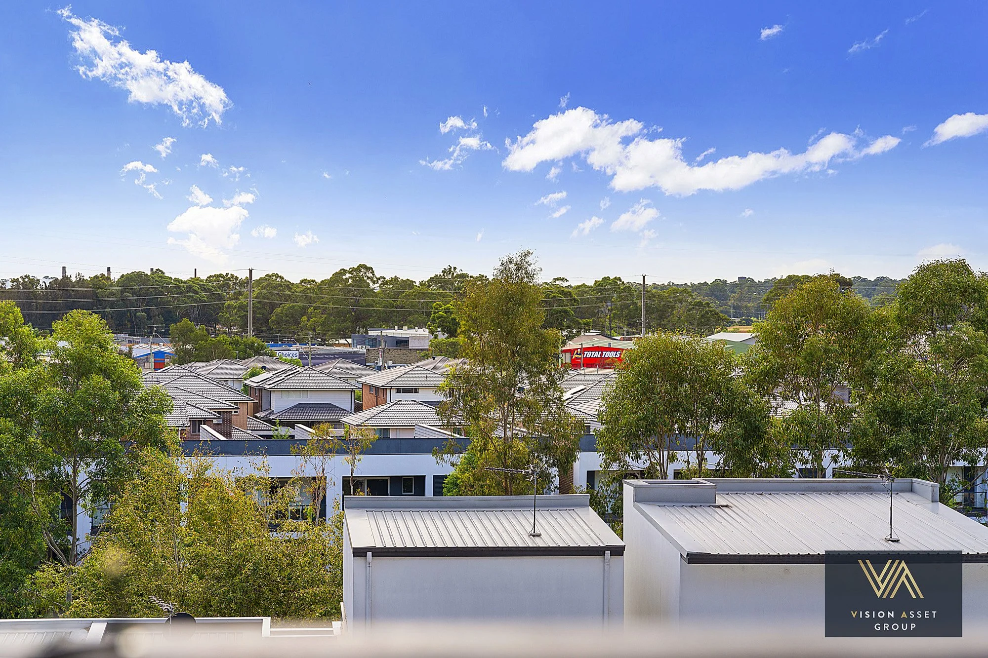 (For web) 407-2C Lord Sheffield Circuit, Penrith_11.jpg