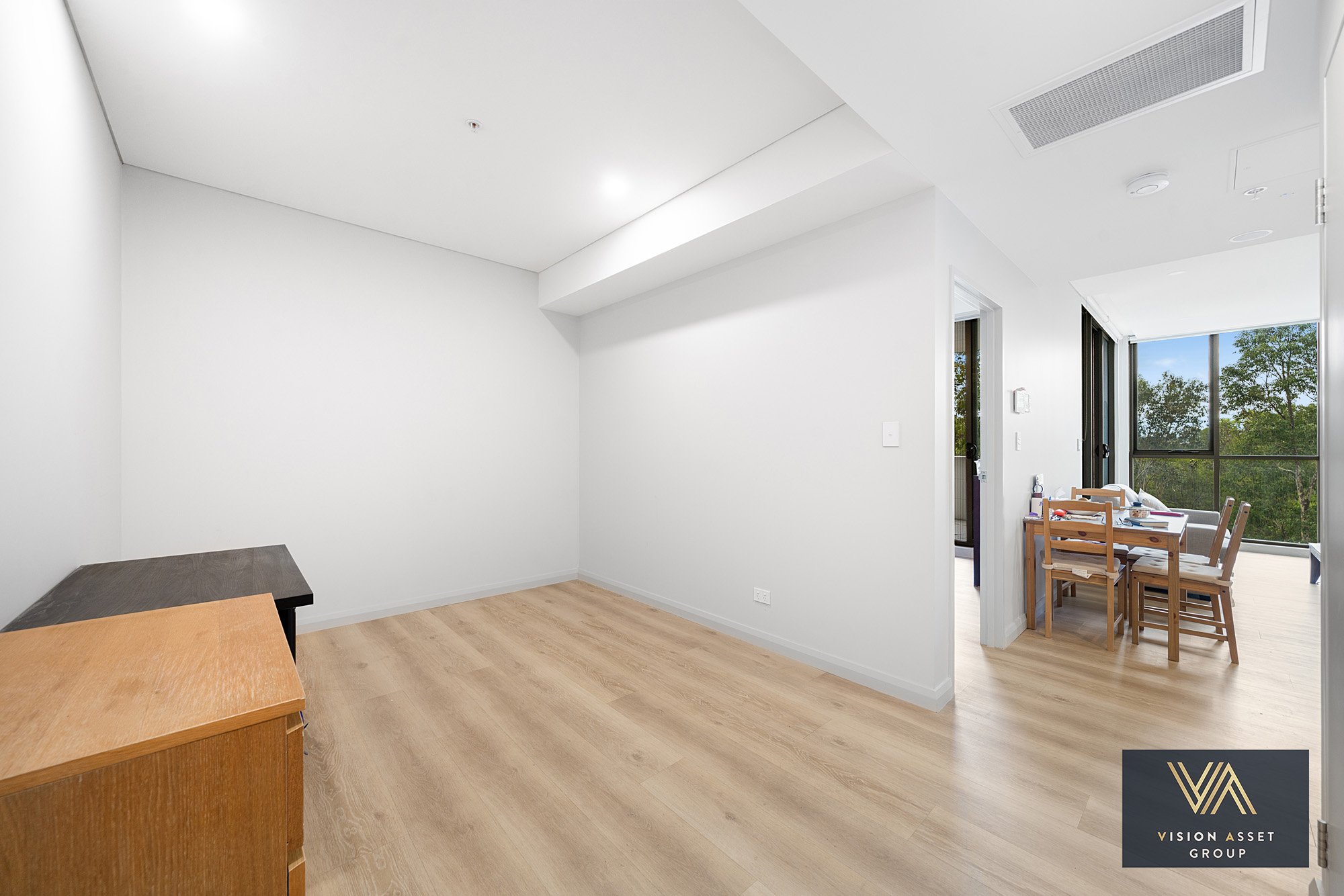 (For web) 312-112-114 Caddies Blvd Rouse Hill_05.jpg