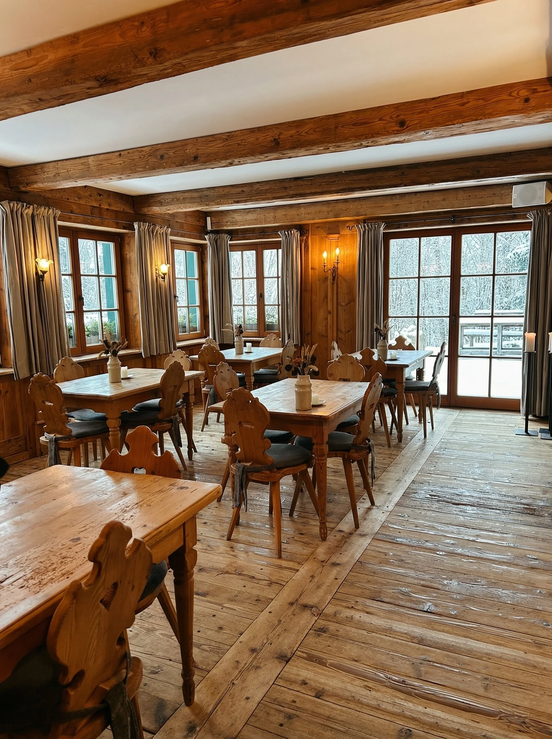 cozy_edit_forsthaus_wartenfels_fruehstuecksraum.png