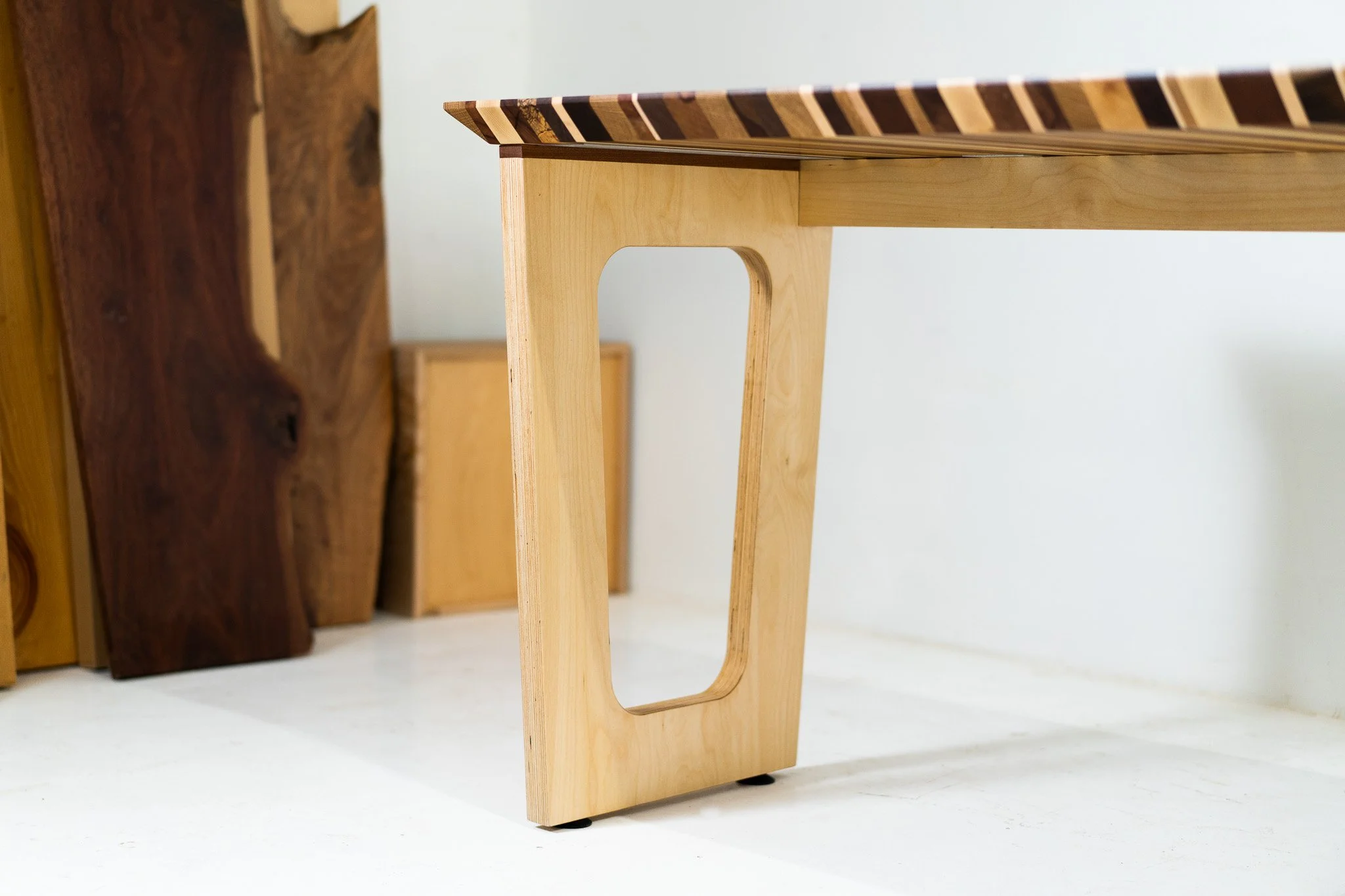 Desk032209245.jpg