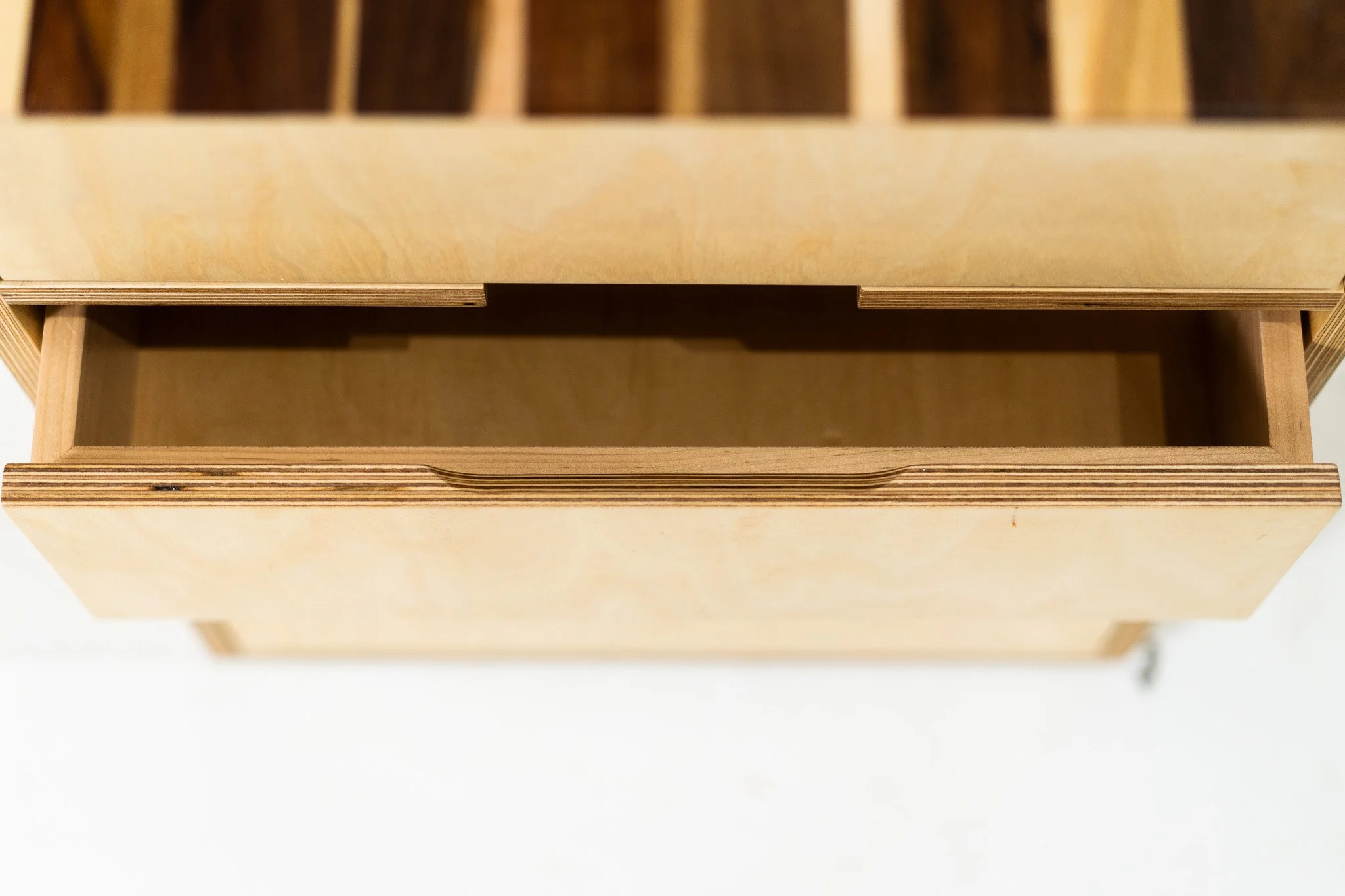 Desk032209261.jpg