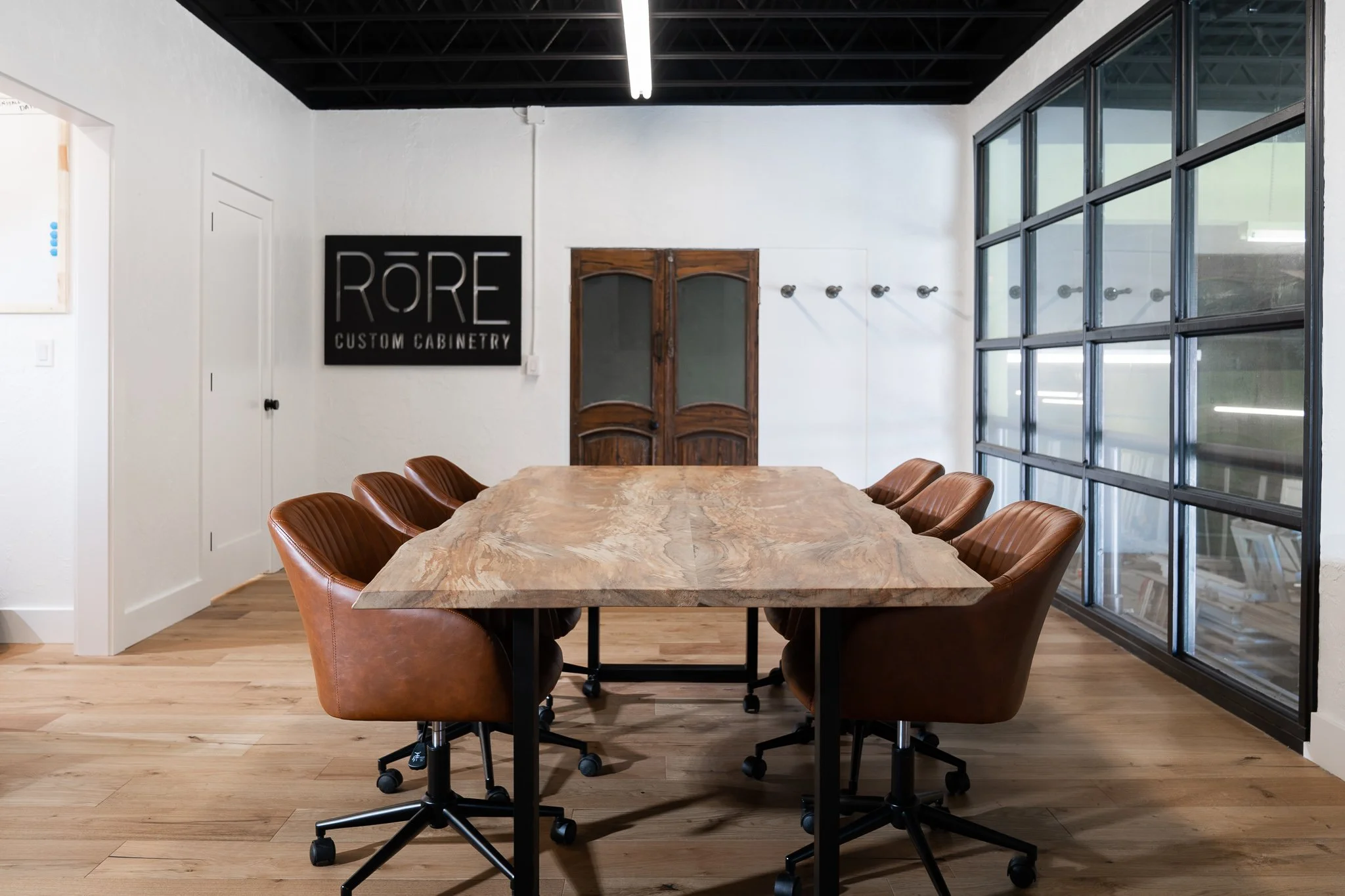 RoReCabinetryTableSOCIAL01814-2.jpg