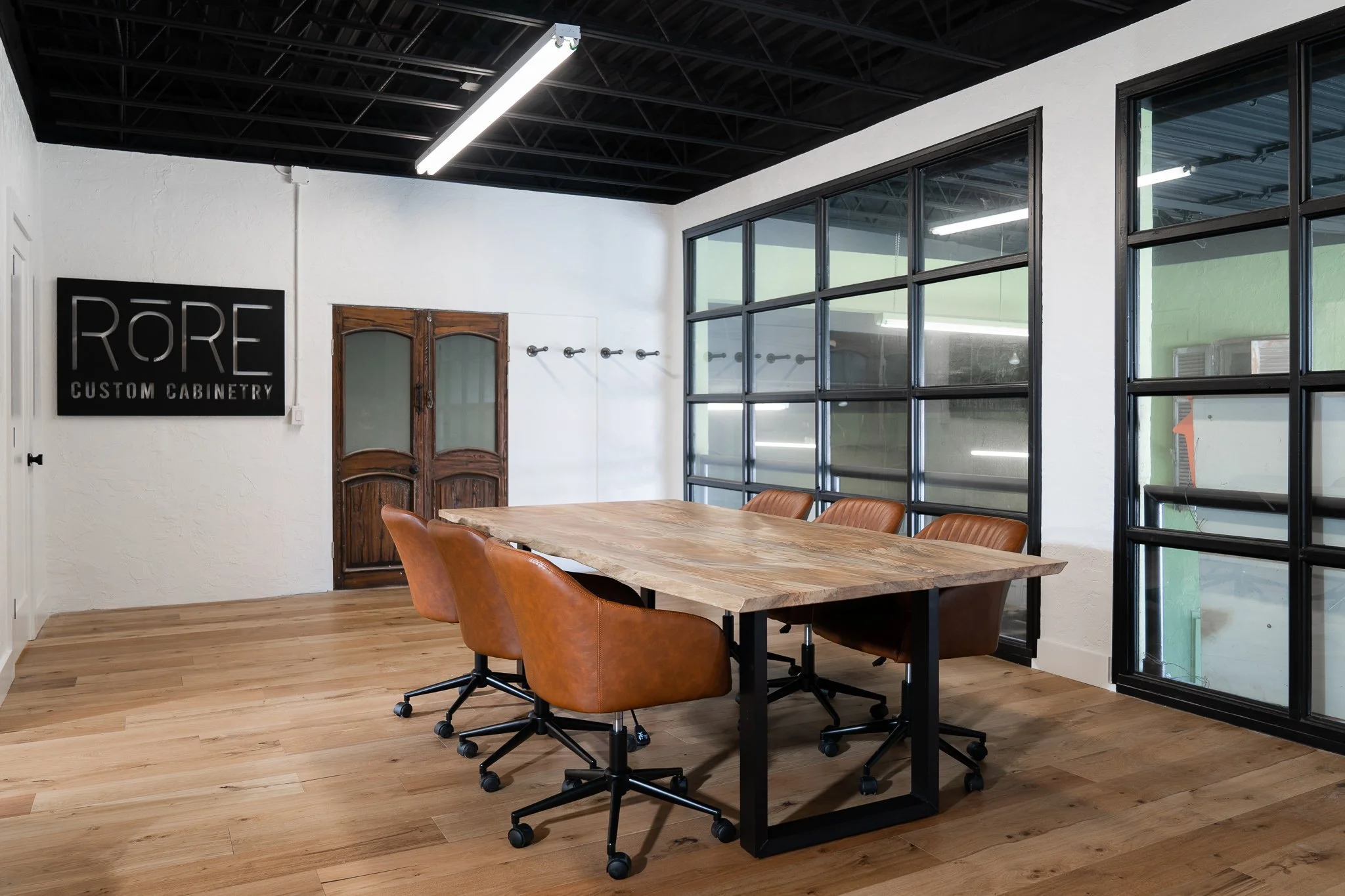 RoReCabinetryTableSOCIAL01812-2.jpg