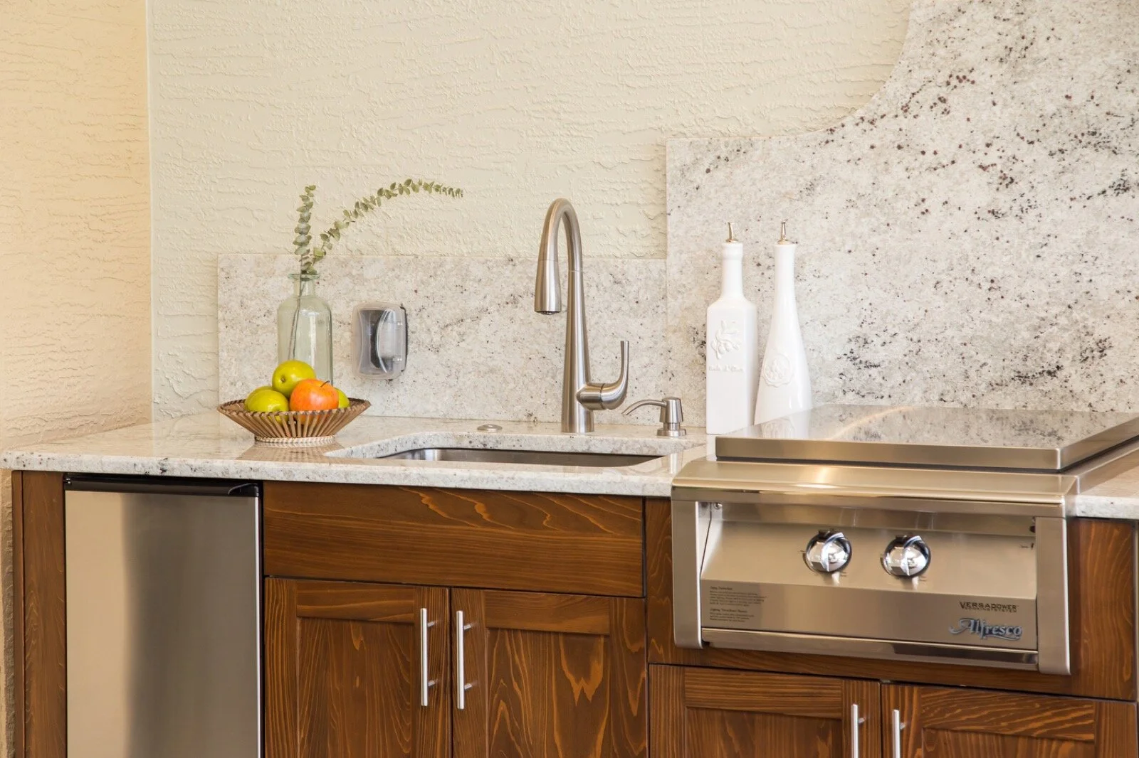 Webb Outdoor Kitchen