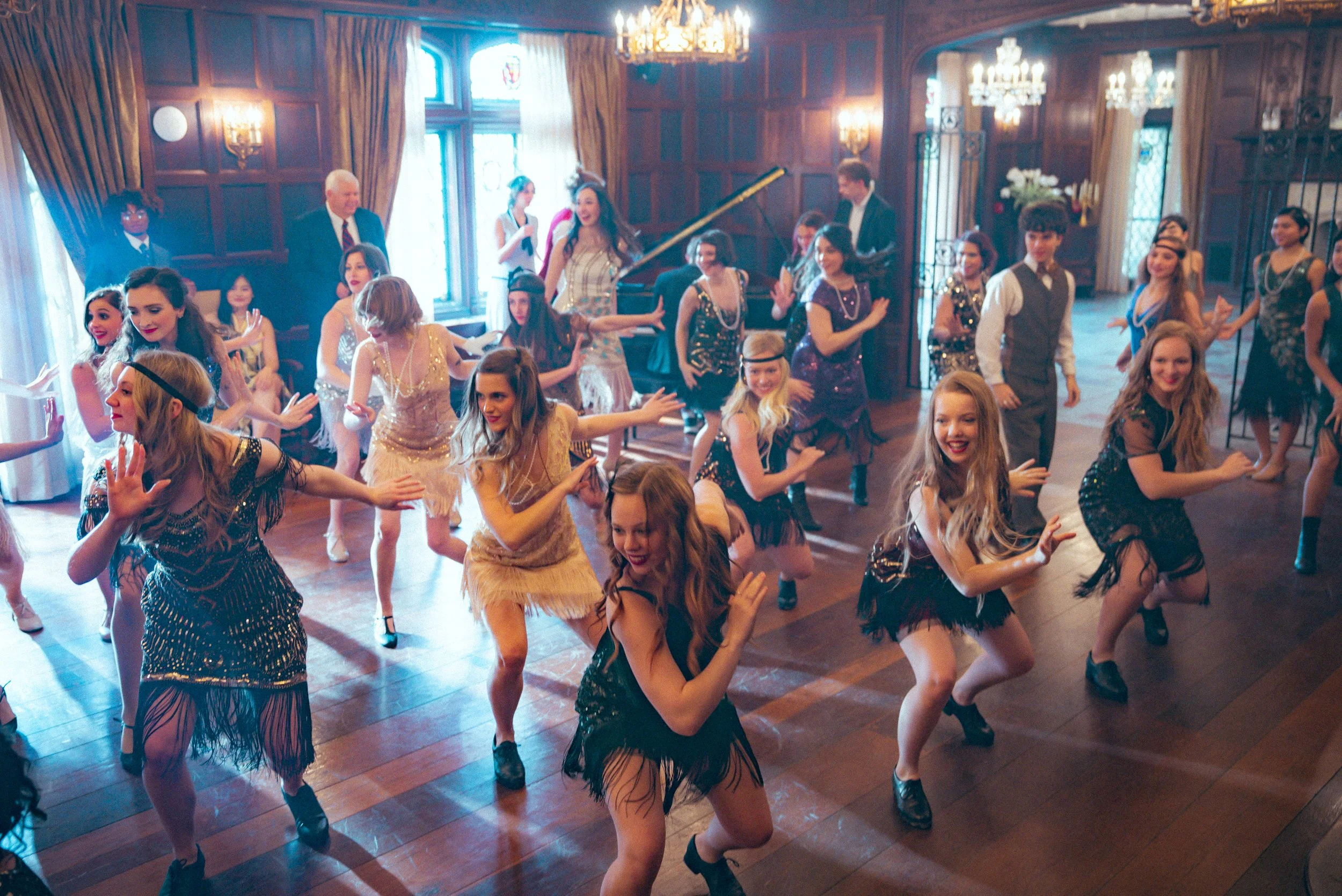 Gatsby dancers